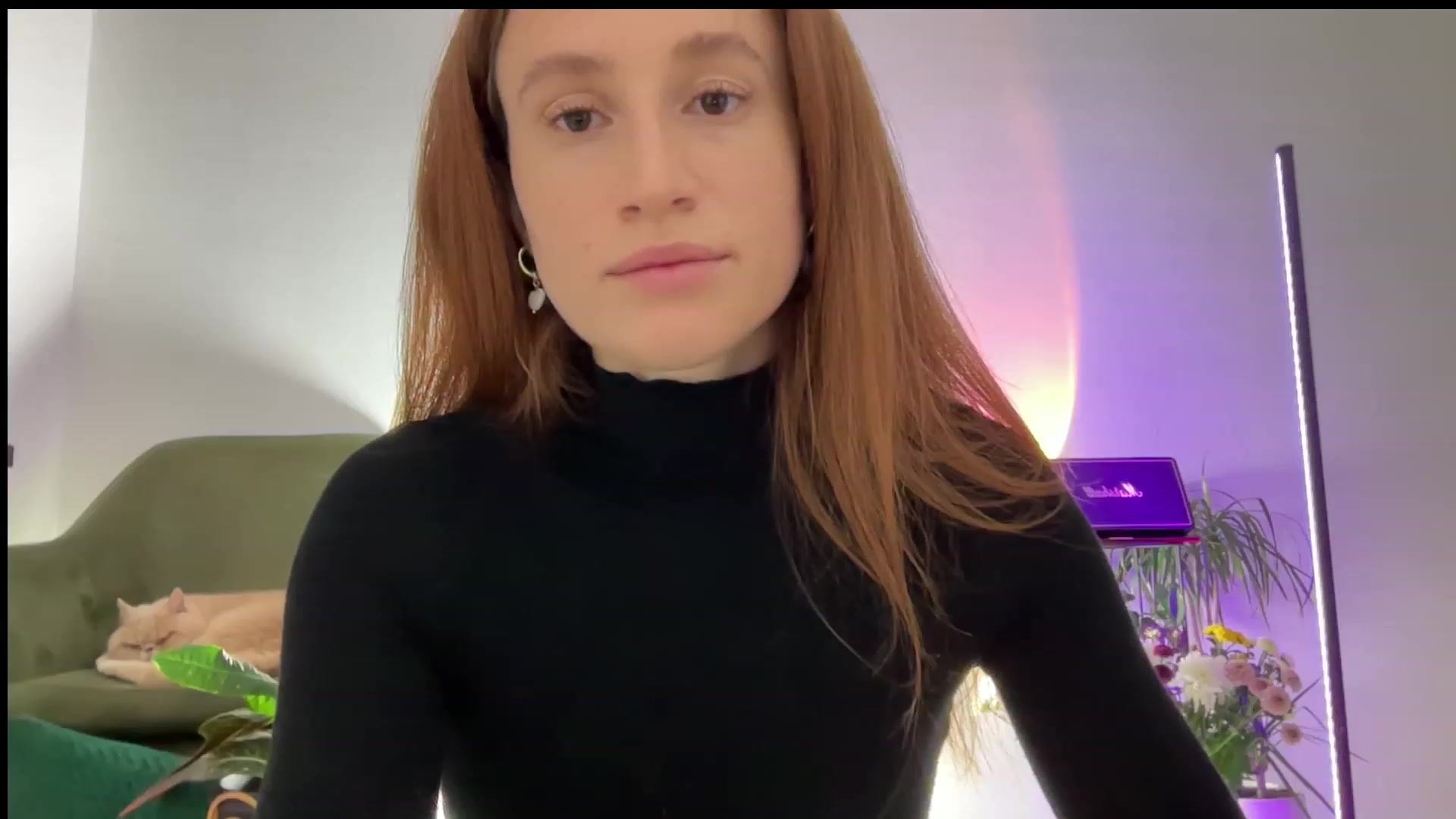 Gallery image thumbnail from LovelyBvnny's myfreecams stream on, 01/01/2024, 16:14 image 14 of 20