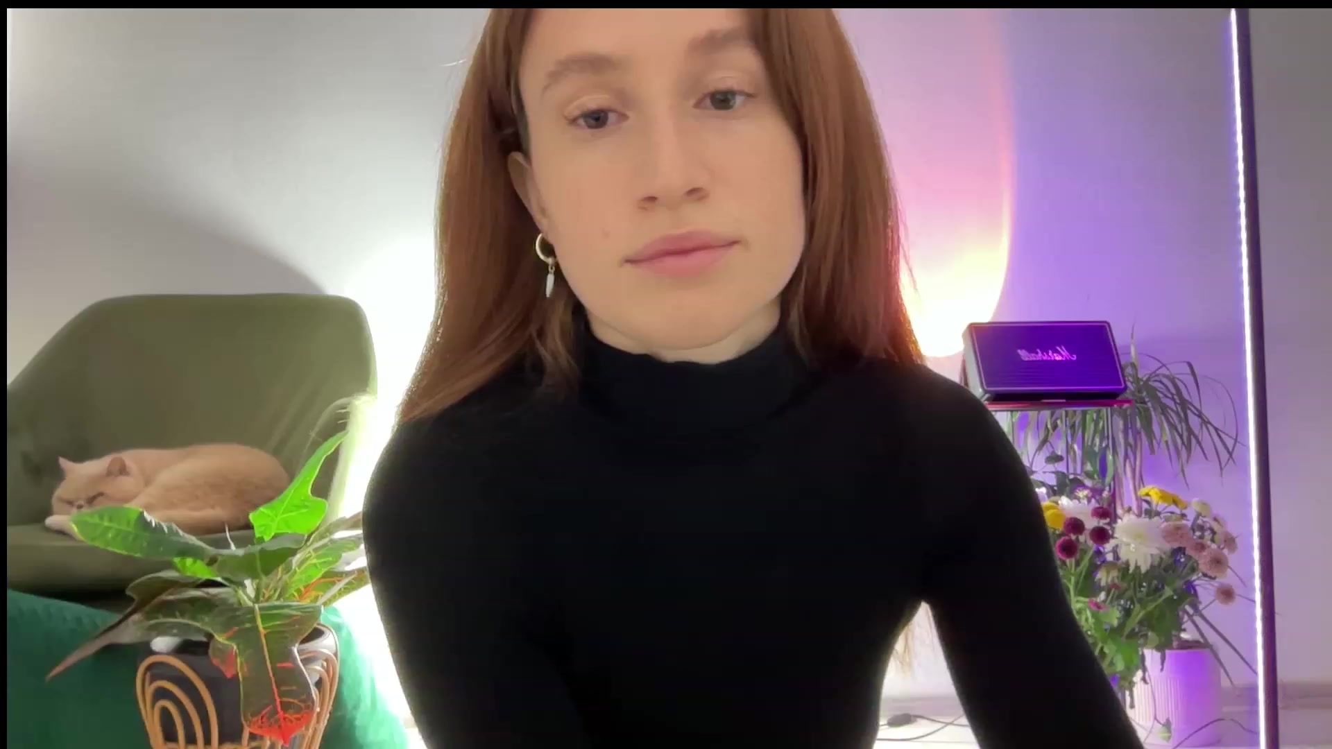 Gallery image thumbnail from LovelyBvnny's myfreecams stream on, 01/01/2024, 16:14 image 8 of 20
