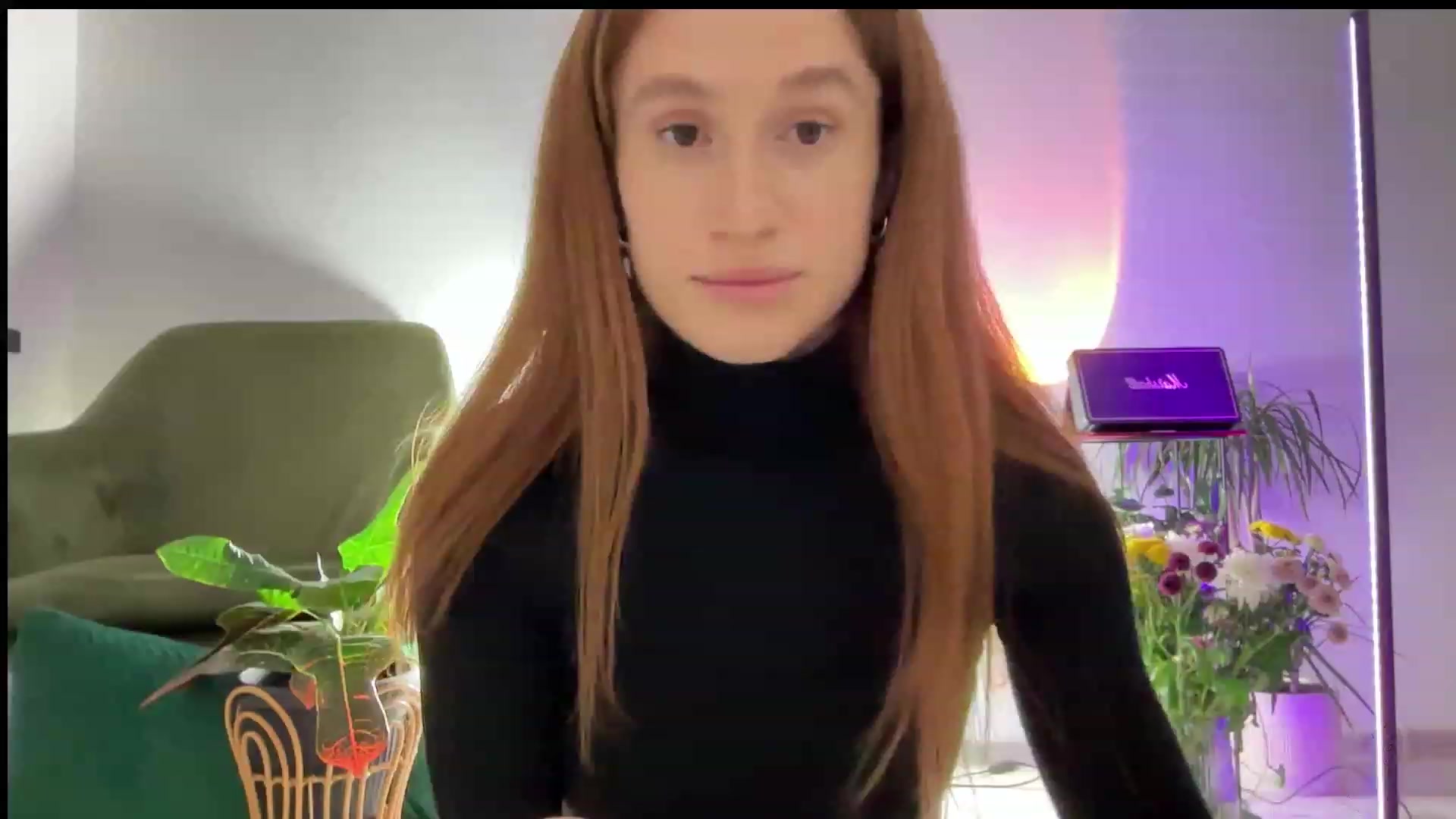 Gallery image thumbnail from LovelyBvnny's myfreecams stream on, 01/01/2024, 17:35 image 8 of 20