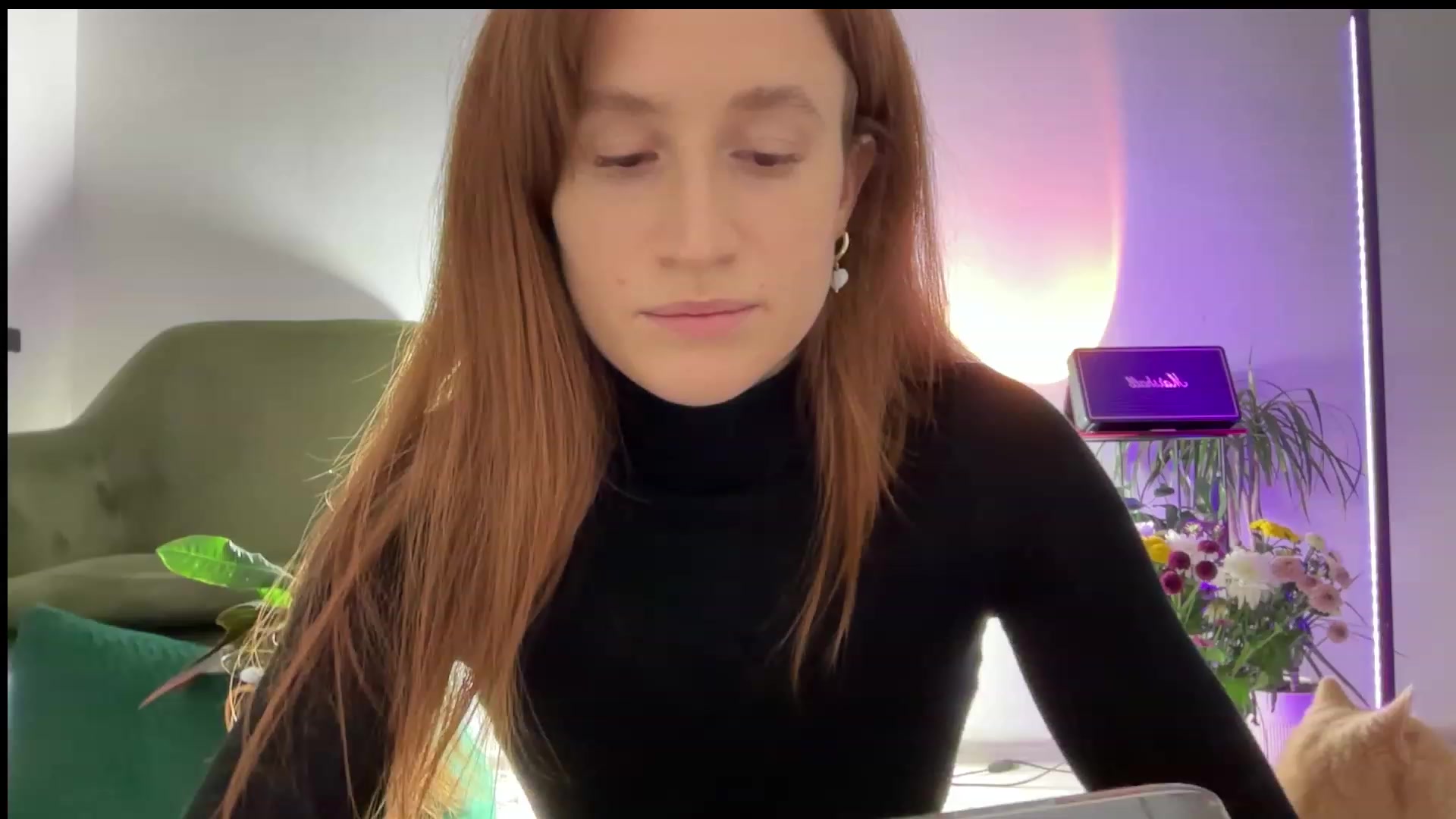 Gallery image thumbnail from LovelyBvnny's myfreecams stream on, 01/01/2024, 17:35 image 11 of 20