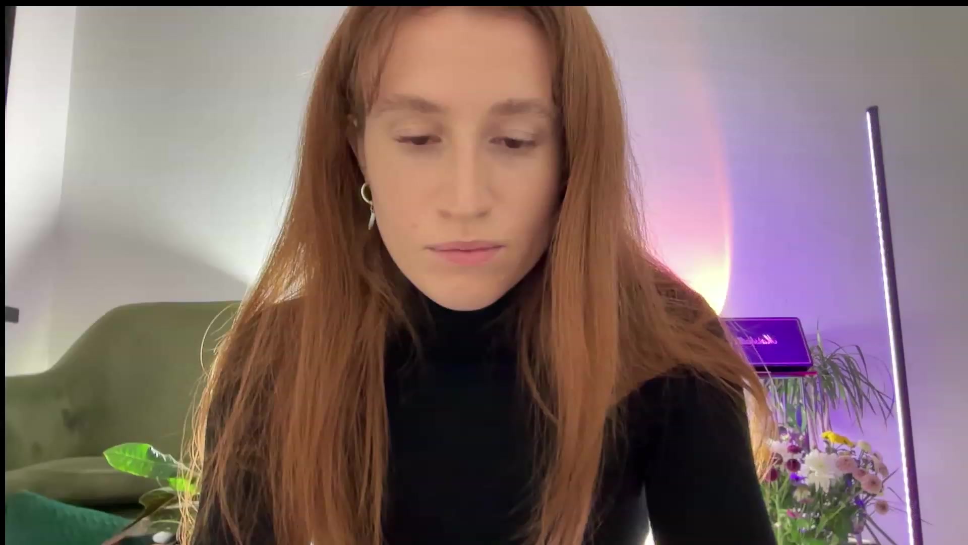 Gallery image thumbnail from LovelyBvnny's myfreecams stream on, 01/01/2024, 17:35 image 17 of 20
