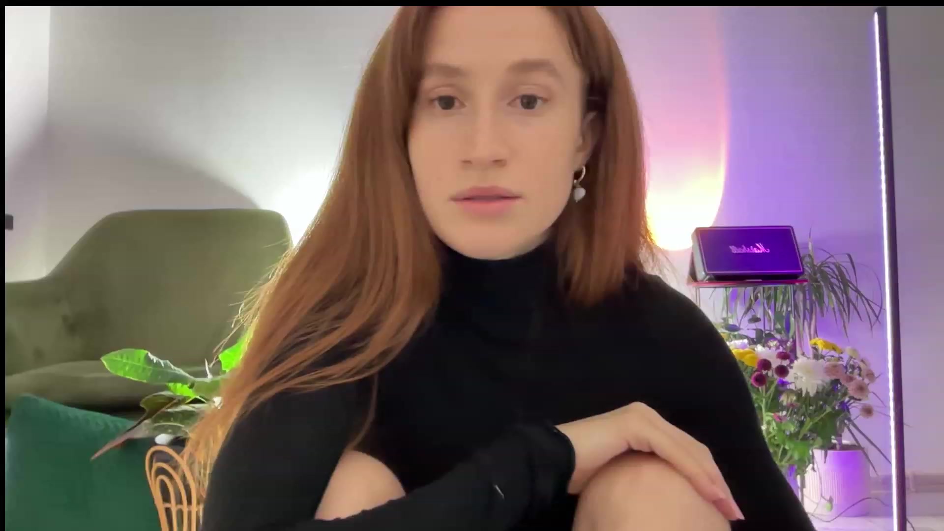 Gallery image thumbnail from LovelyBvnny's myfreecams stream on, 01/01/2024, 17:35 image 13 of 20