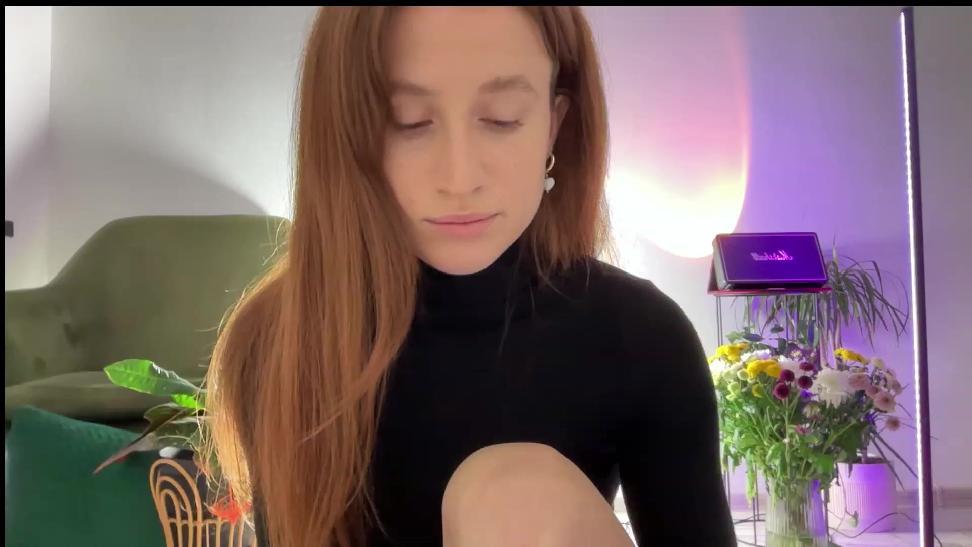 Gallery image thumbnail from LovelyBvnny's myfreecams stream on, 01/01/2024, 17:35 image 12 of 20