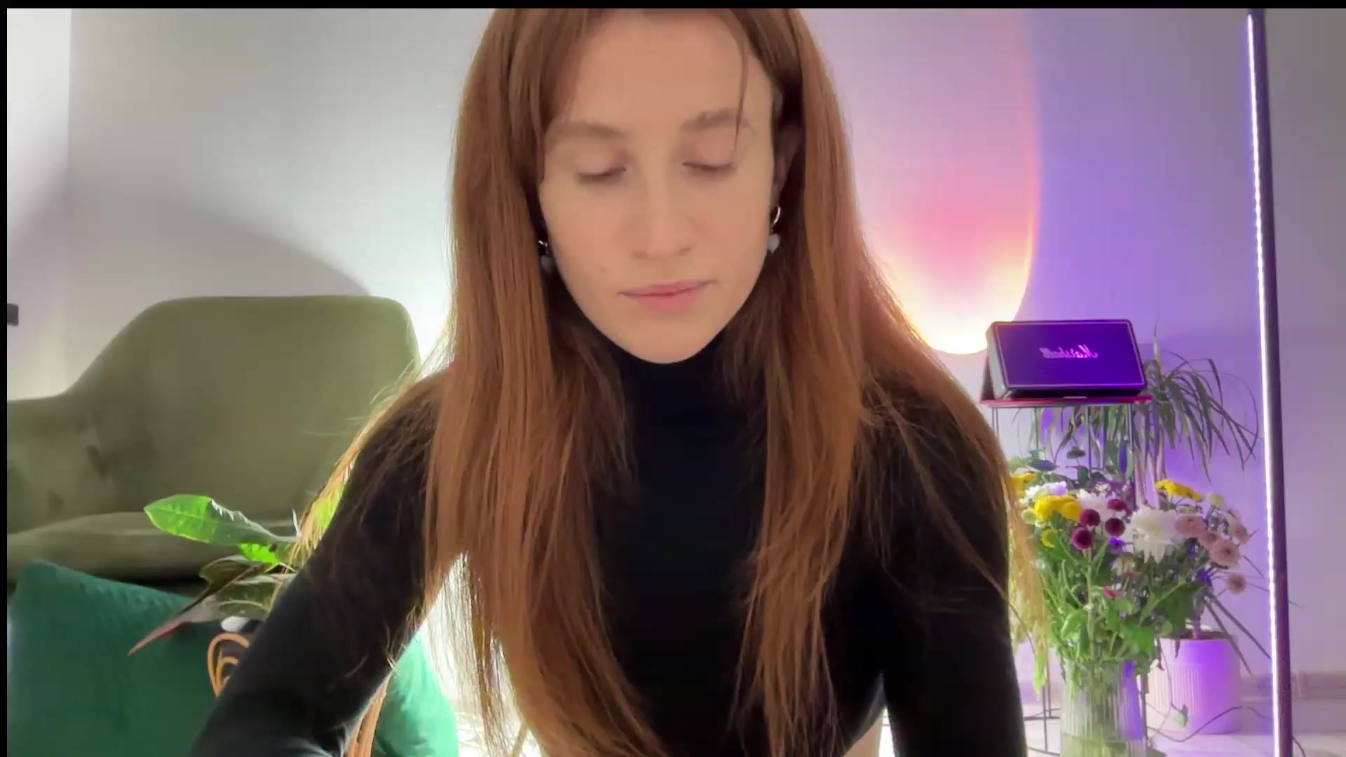 Gallery image thumbnail from LovelyBvnny's myfreecams stream on, 01/01/2024, 17:35 image 6 of 20