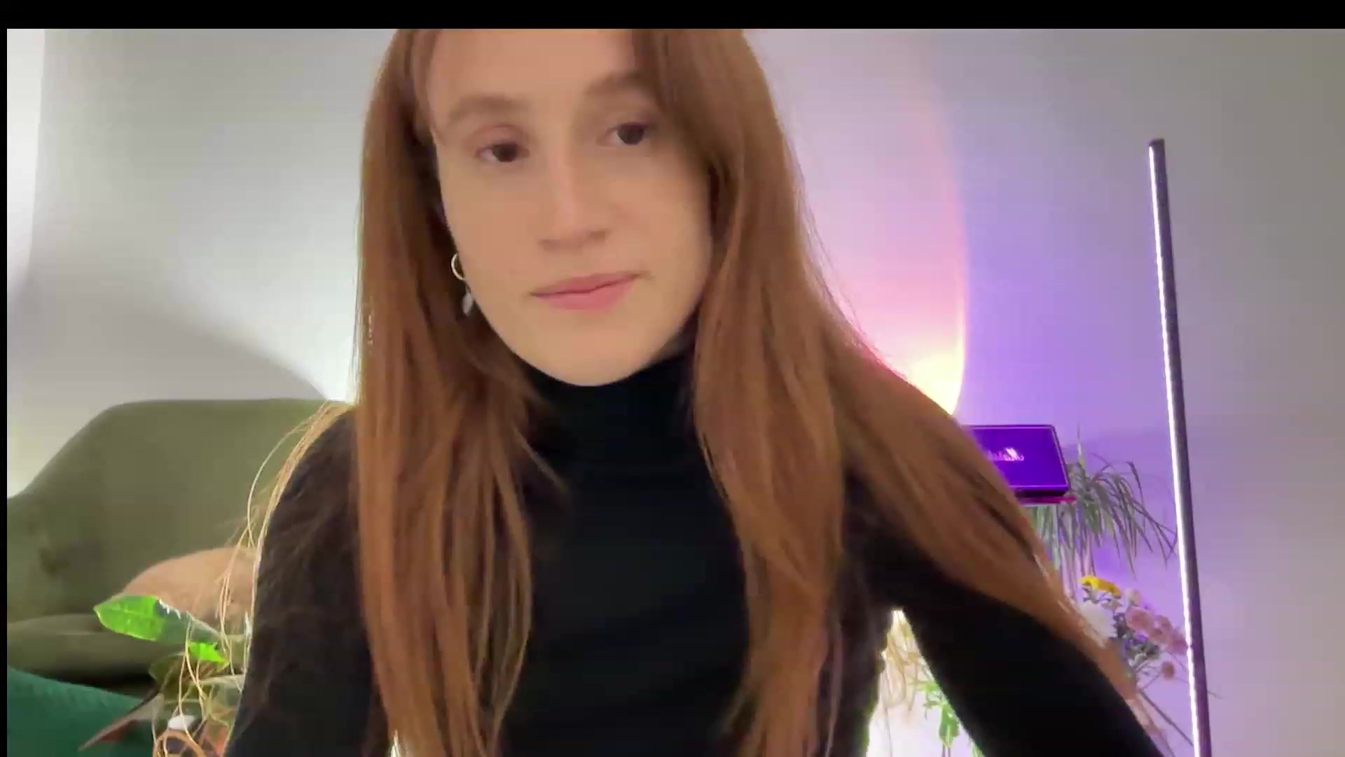 Gallery image thumbnail from LovelyBvnny's myfreecams stream on, 01/01/2024, 20:59 image 13 of 20