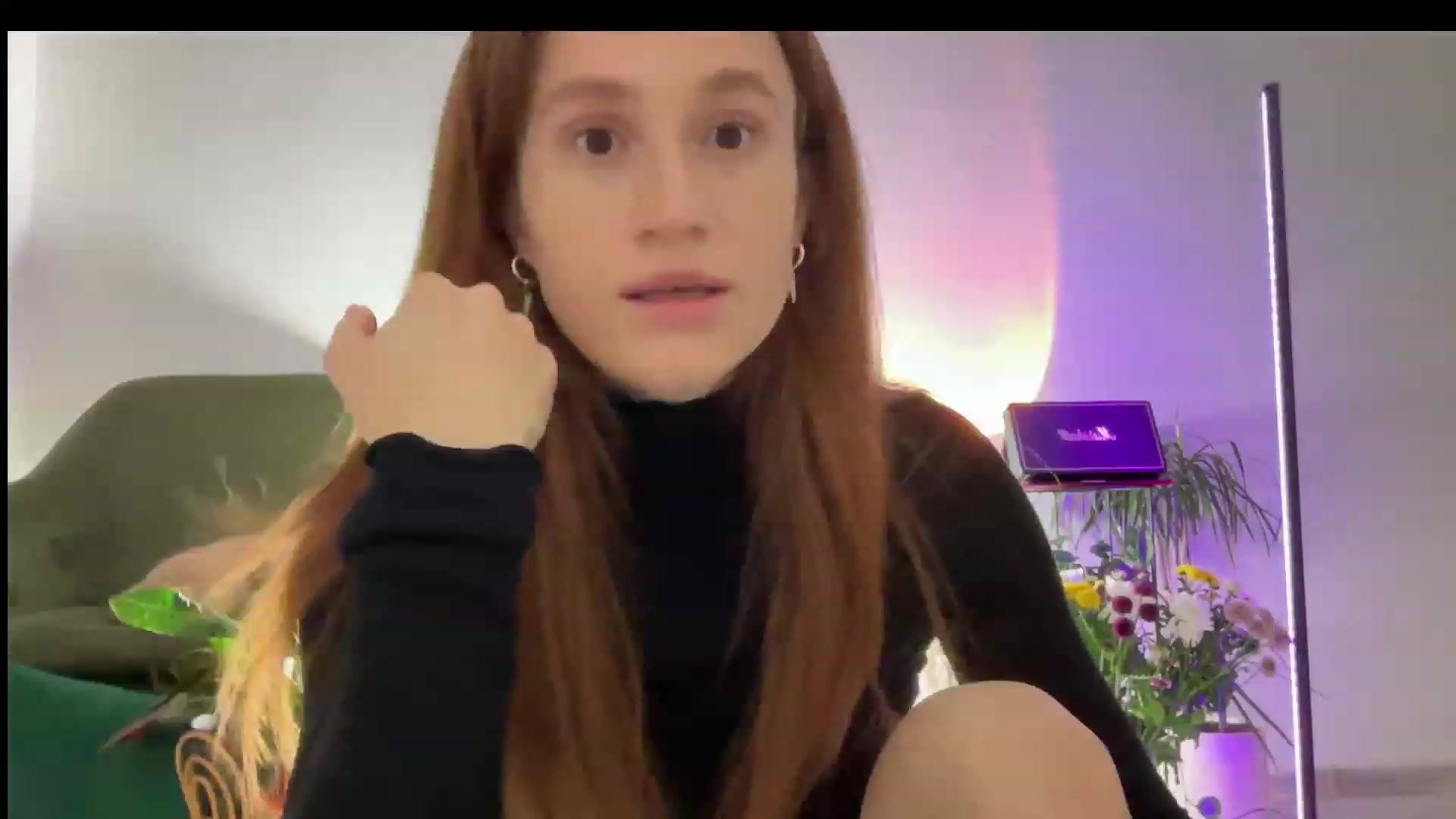 Gallery image thumbnail from LovelyBvnny's myfreecams stream on, 01/01/2024, 20:59 image 15 of 20