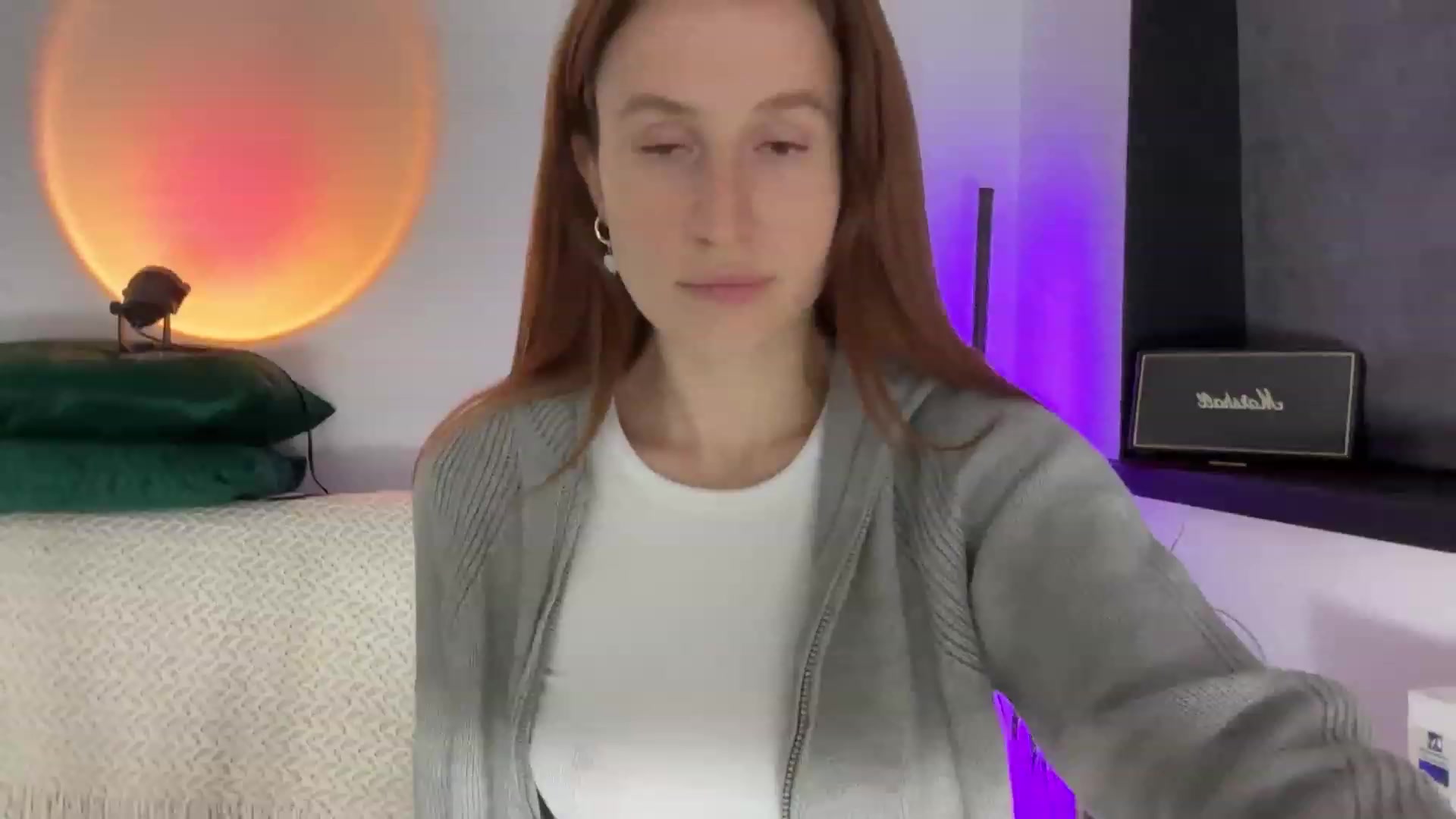 Gallery image thumbnail from LovelyBvnny's myfreecams stream on, 01/25/2024, 18:39 image 13 of 20