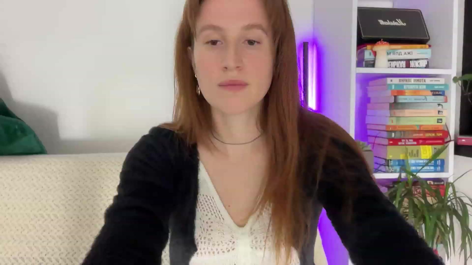 Gallery image thumbnail from LovelyBvnny's myfreecams stream on, 02/11/2024, 18:25 image 7 of 20