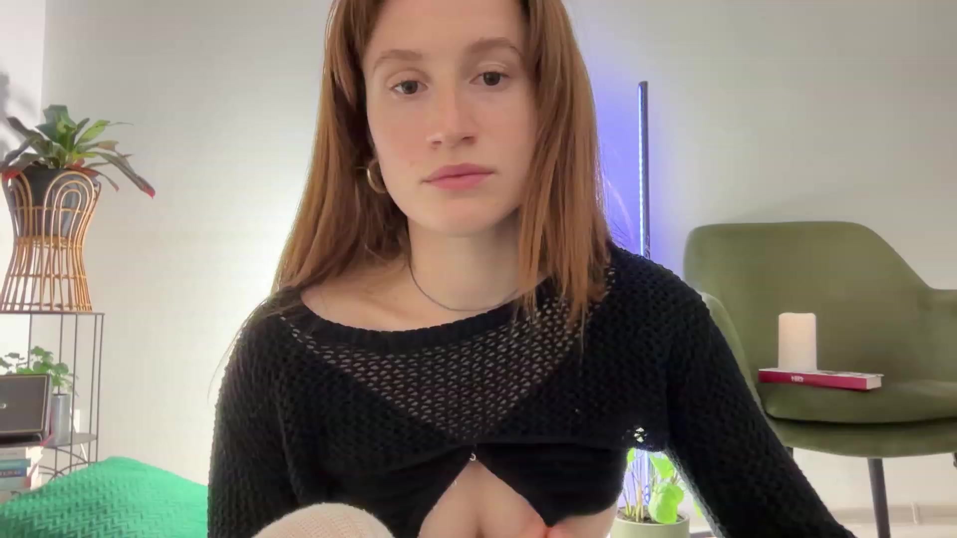 Gallery image thumbnail from LovelyBvnny's myfreecams stream on, 02/12/2024, 19:01 image 16 of 20