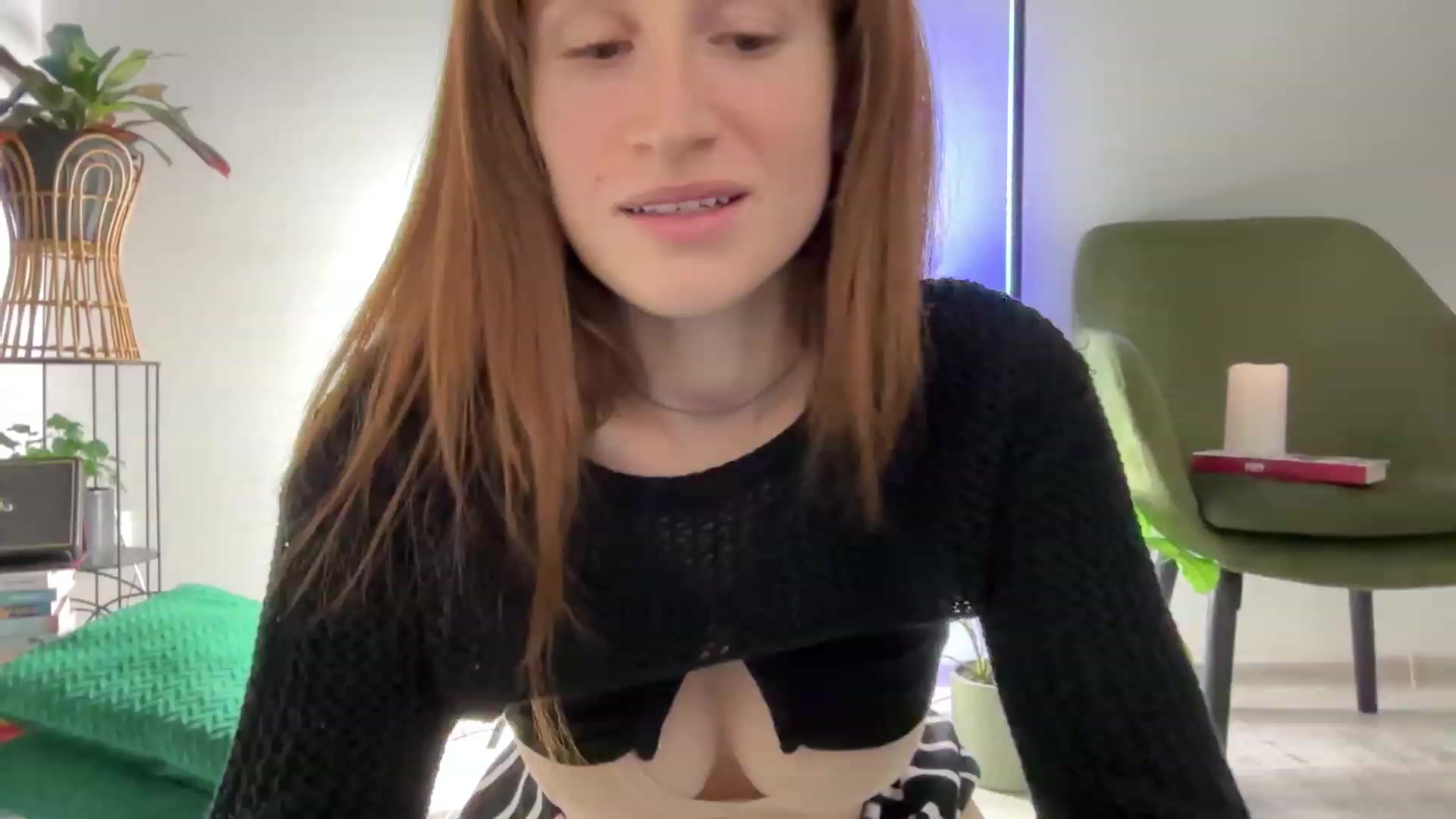 Gallery image thumbnail from LovelyBvnny's myfreecams stream on, 02/12/2024, 19:01 image 2 of 20
