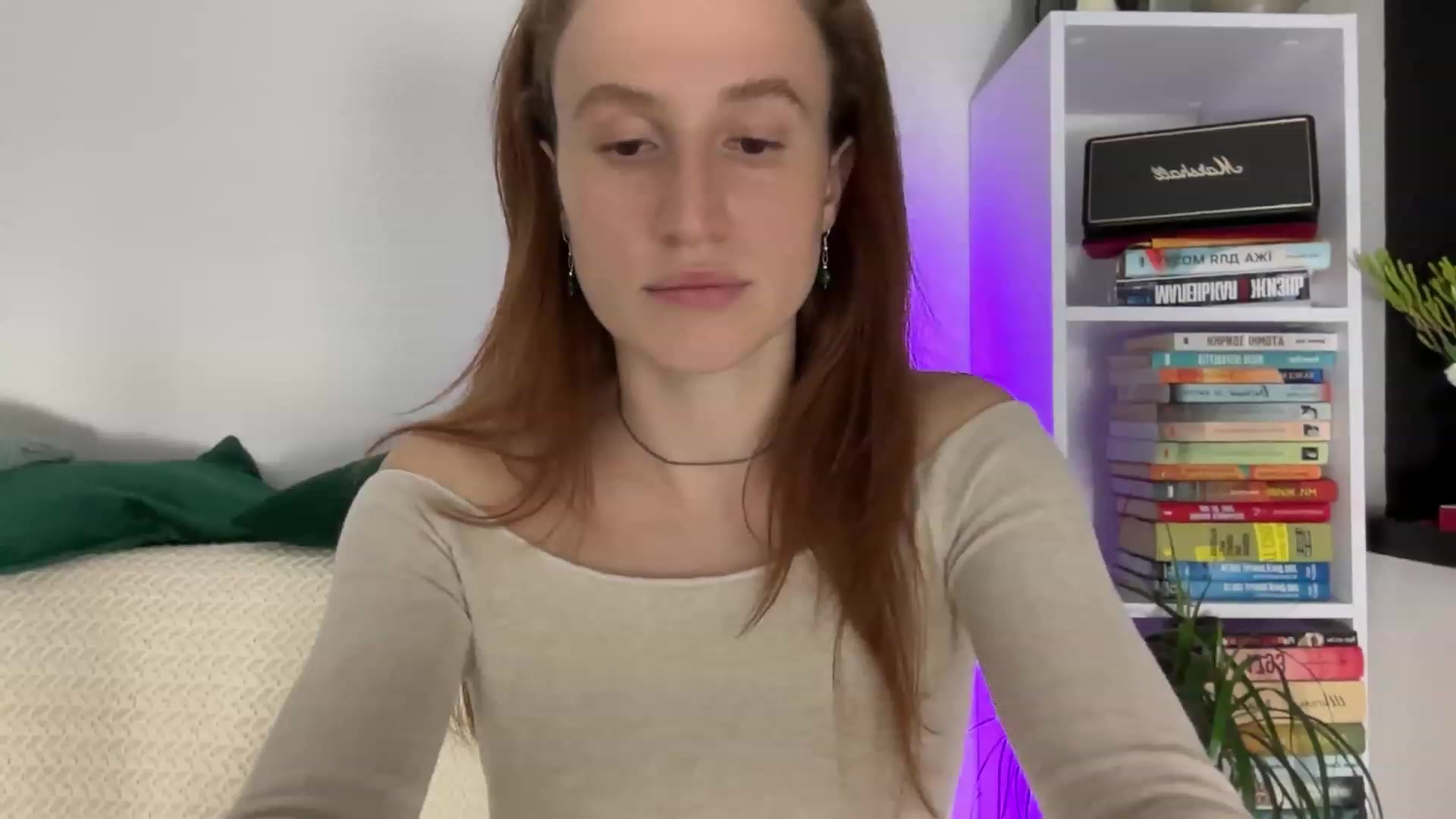 Gallery image thumbnail from LovelyBvnny's myfreecams stream on, 02/15/2024, 17:35 image 6 of 20