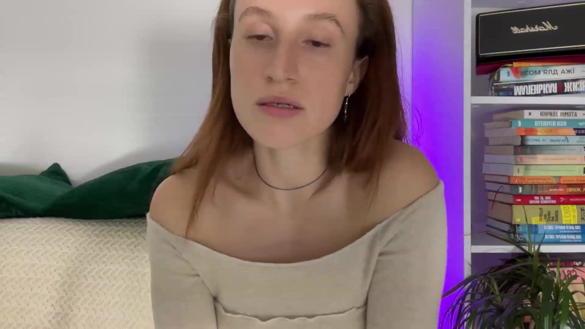 Gallery image thumbnail from LovelyBvnny's myfreecams stream on, 02/15/2024, 17:35 image 15 of 20