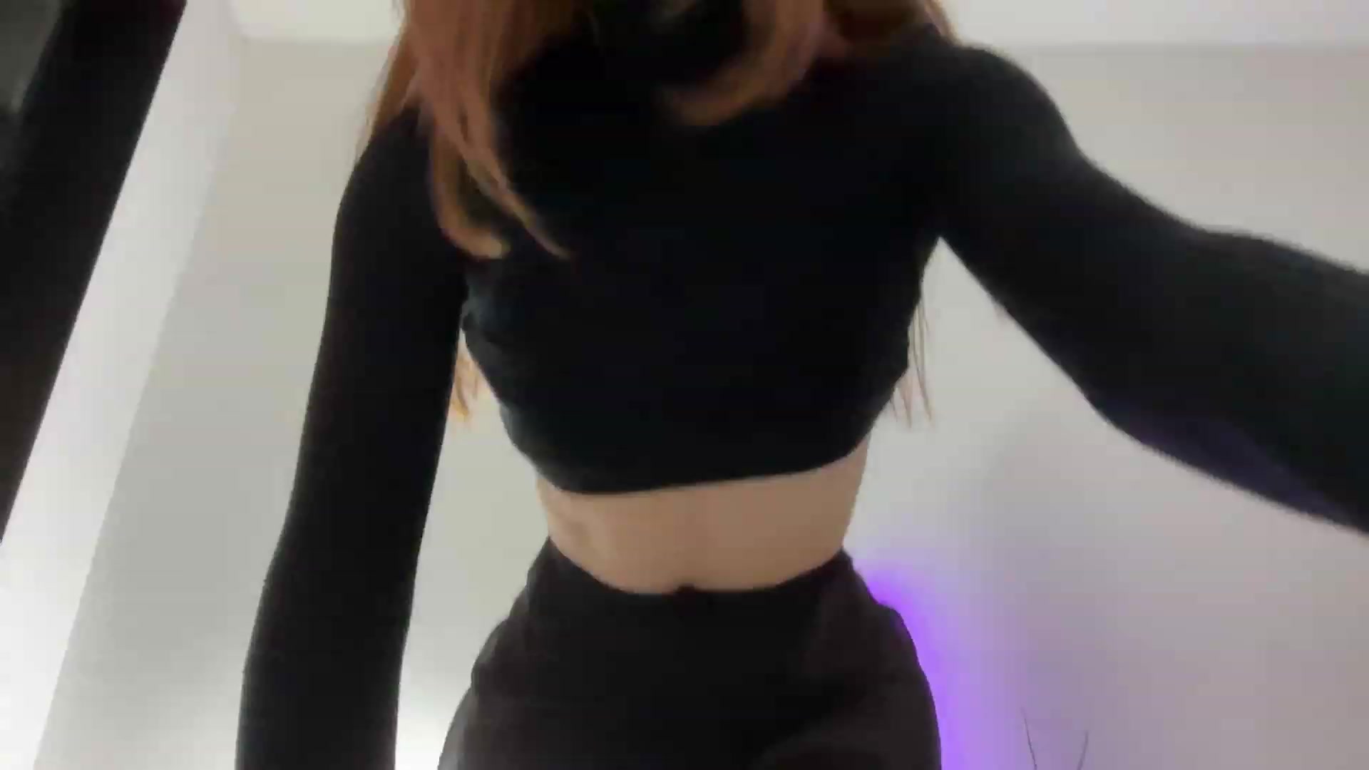 Gallery image thumbnail from LovelyBvnny's myfreecams stream on, 02/16/2024, 17:44 image 14 of 20