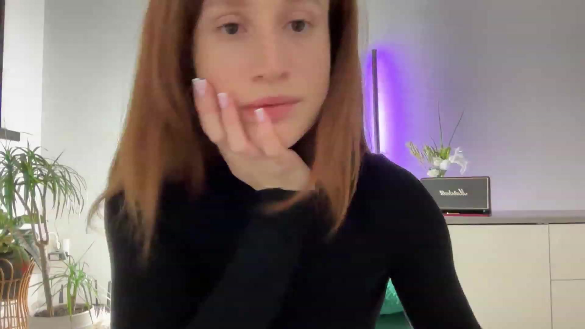 Gallery image thumbnail from LovelyBvnny's myfreecams stream on, 02/16/2024, 17:44 image 3 of 20