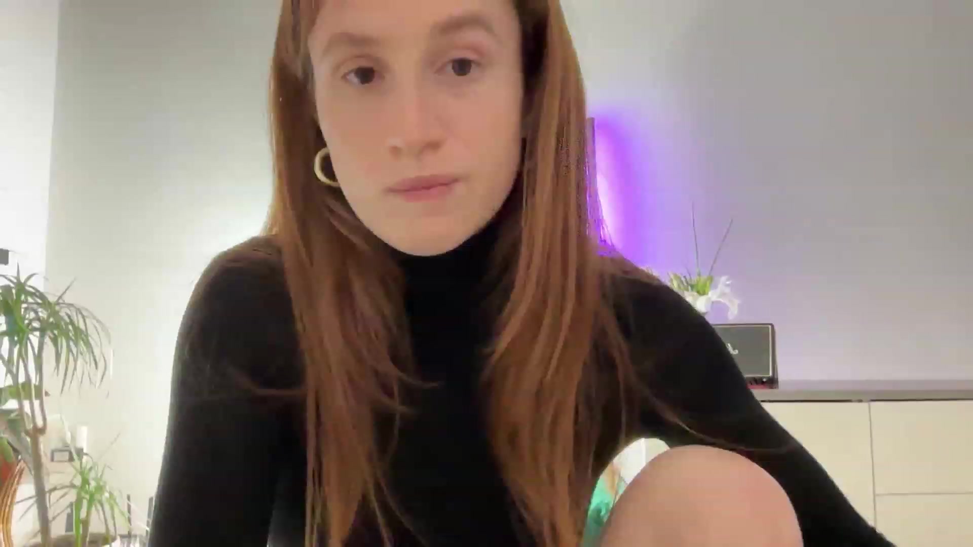 Gallery image thumbnail from LovelyBvnny's myfreecams stream on, 02/16/2024, 19:01 image 18 of 20