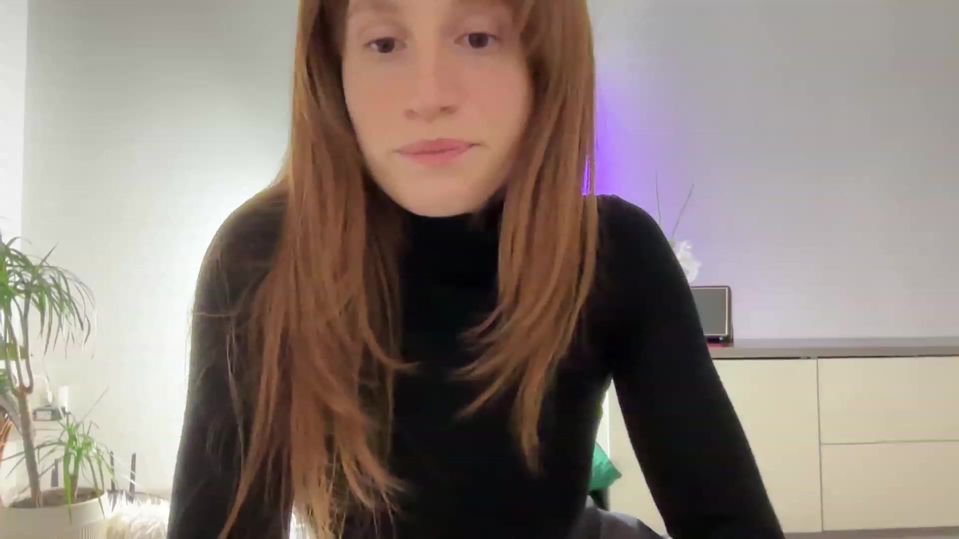 Gallery image thumbnail from LovelyBvnny's myfreecams stream on, 02/16/2024, 19:01 image 8 of 20