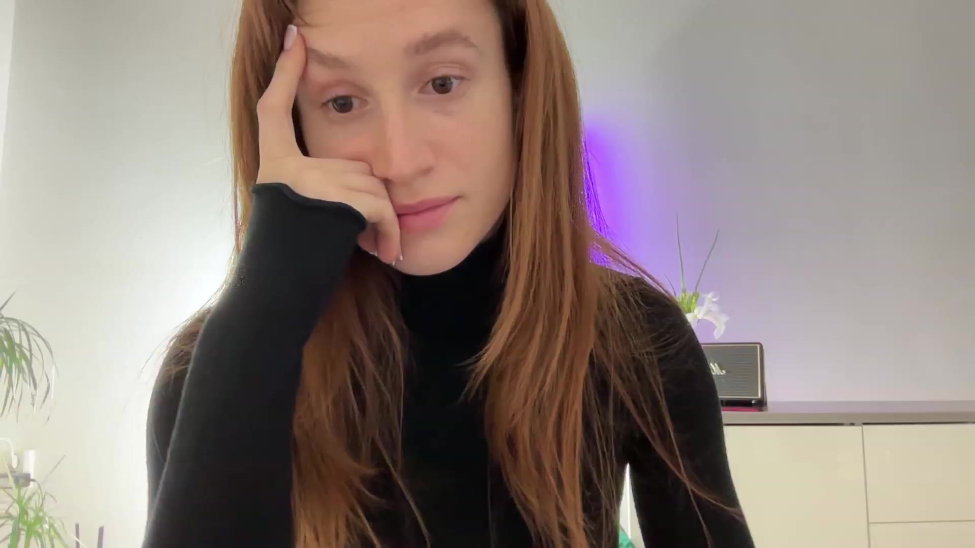 Gallery image thumbnail from LovelyBvnny's myfreecams stream on, 02/16/2024, 19:01 image 14 of 20