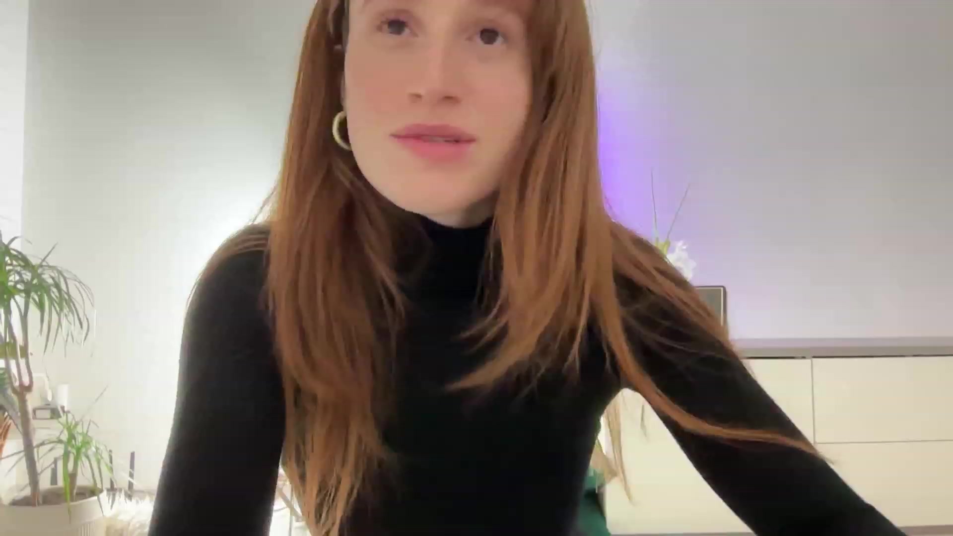 Gallery image thumbnail from LovelyBvnny's myfreecams stream on, 02/16/2024, 19:01 image 6 of 20