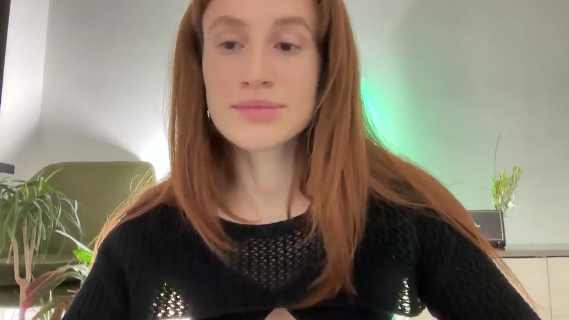 Gallery image thumbnail from LovelyBvnny's myfreecams stream on, 02/17/2024, 18:33 image 14 of 20