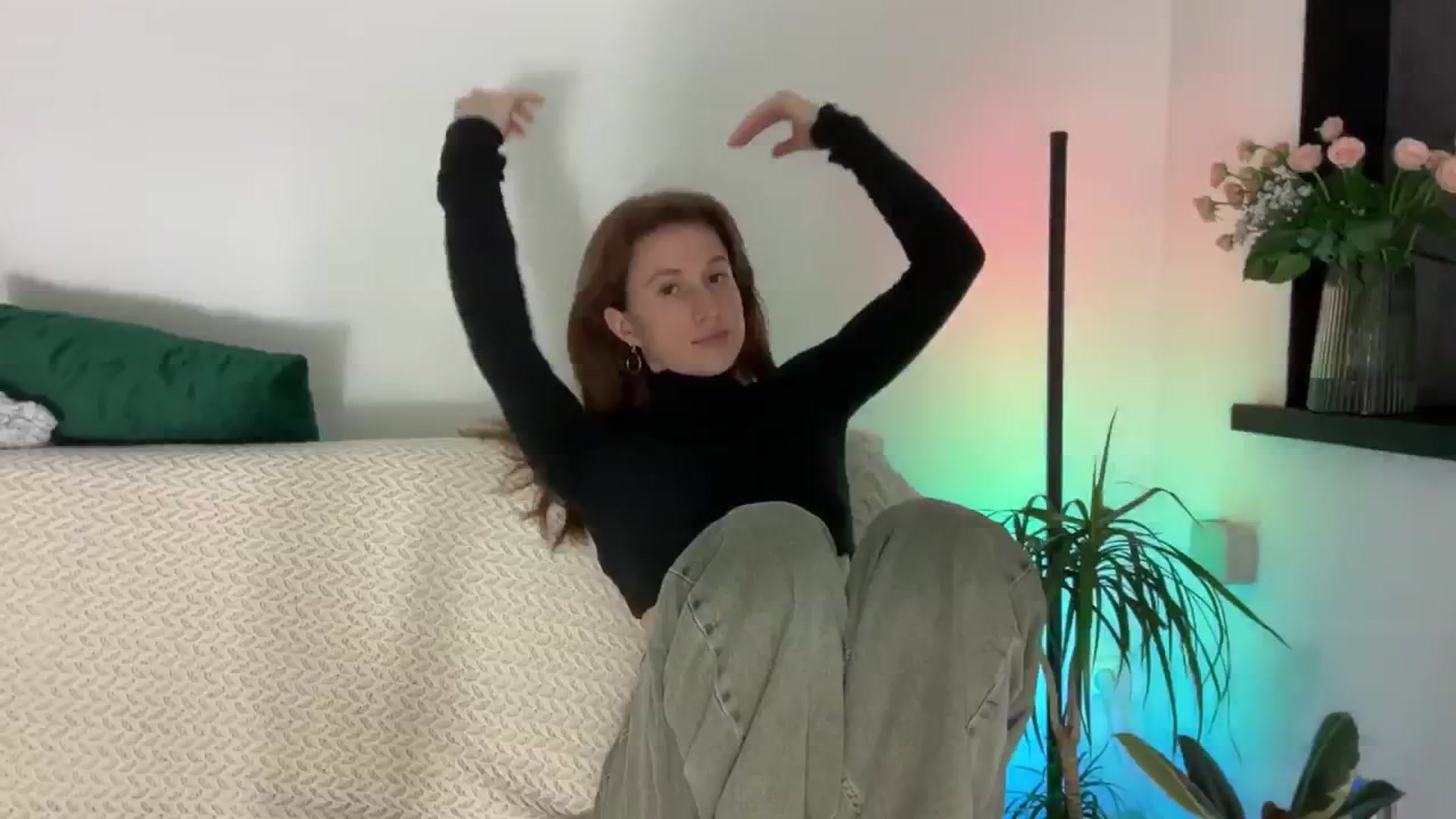 Gallery image thumbnail from LovelyBvnny's myfreecams stream on, 03/03/2024, 17:31 image 18 of 20