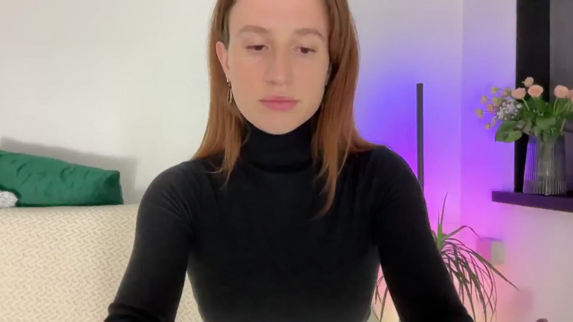 Gallery image thumbnail from LovelyBvnny's myfreecams stream on, 03/03/2024, 17:31 image 4 of 20
