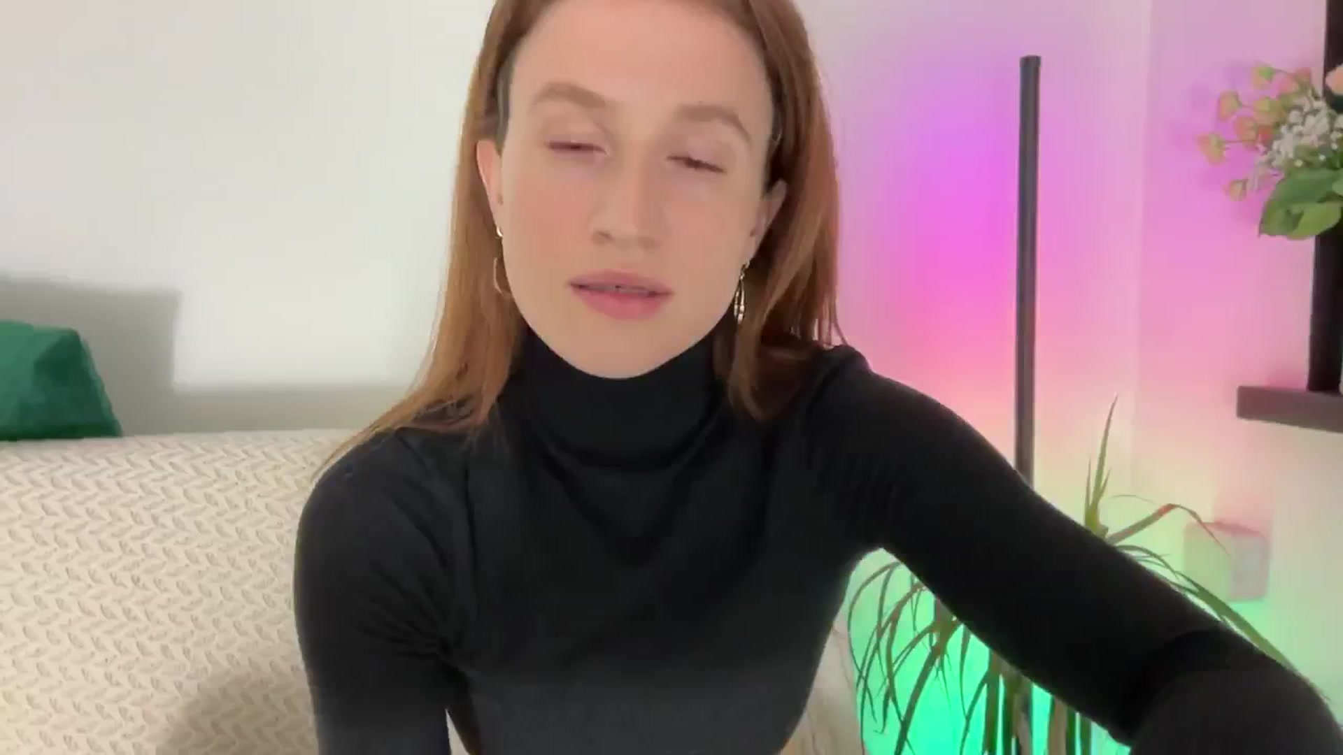 Gallery image thumbnail from LovelyBvnny's myfreecams stream on, 03/03/2024, 17:31 image 13 of 20