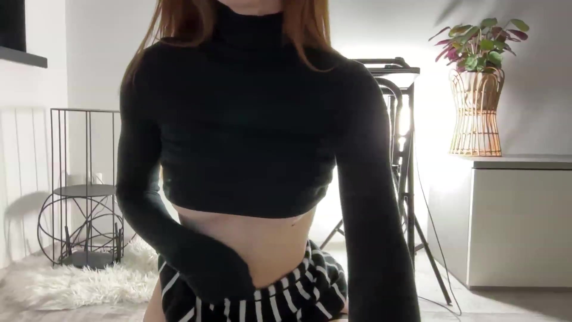 Gallery image thumbnail from LovelyBvnny's myfreecams stream on, 03/03/2024, 19:33 image 11 of 20