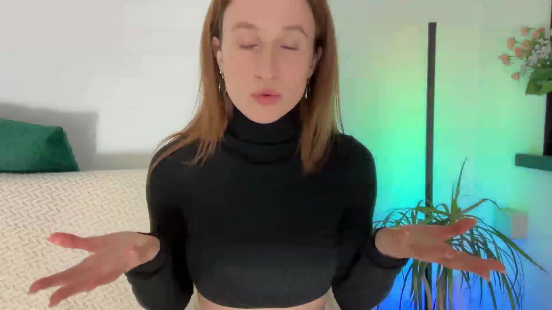 Gallery image thumbnail from LovelyBvnny's myfreecams stream on, 03/03/2024, 19:33 image 18 of 20