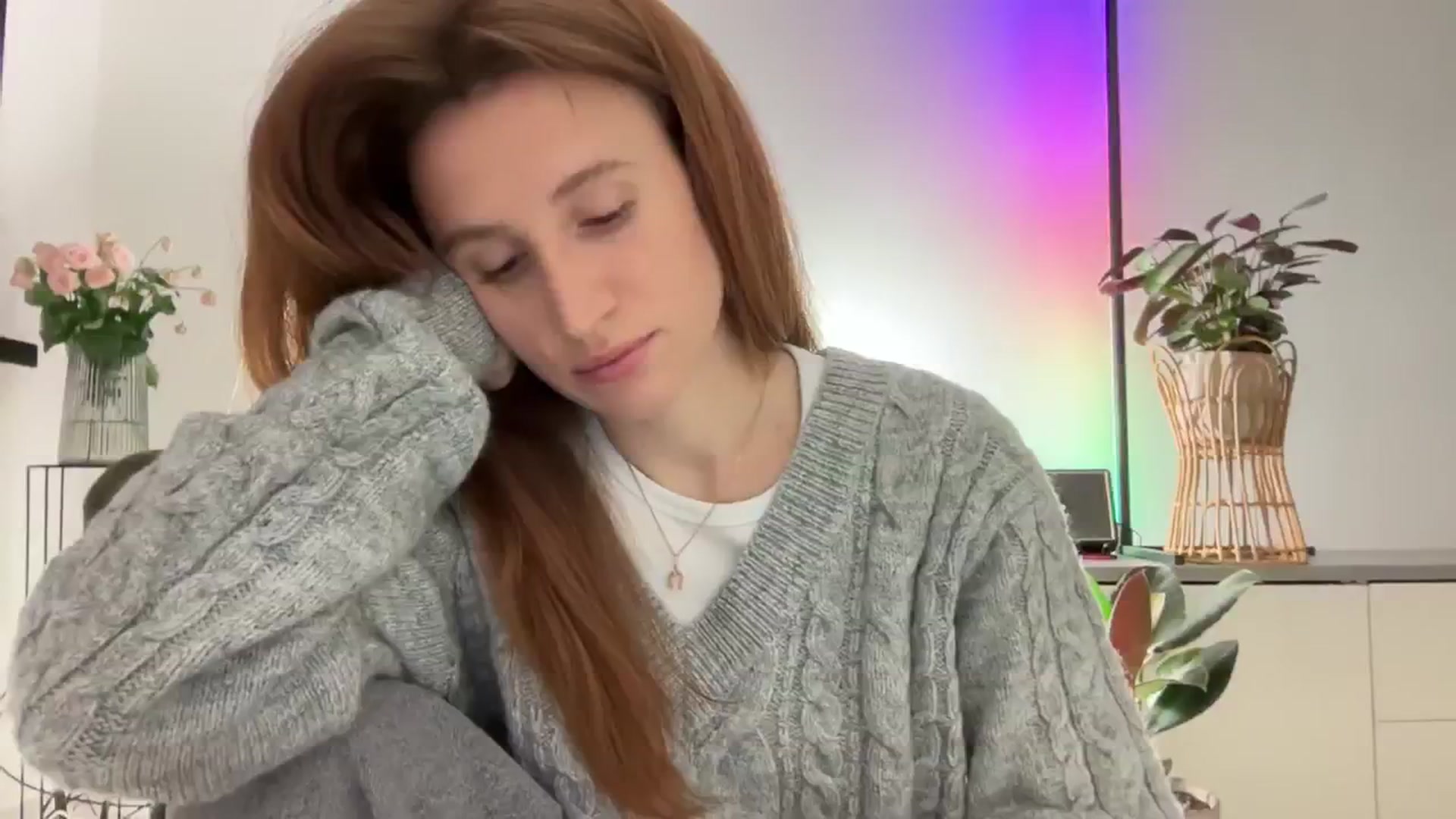 Gallery image thumbnail from LovelyBvnny's myfreecams stream on, 03/06/2024, 18:53 image 3 of 20