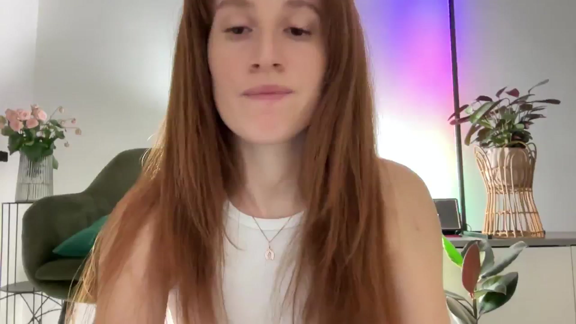 Gallery image thumbnail from LovelyBvnny's myfreecams stream on, 03/06/2024, 18:53 image 19 of 20