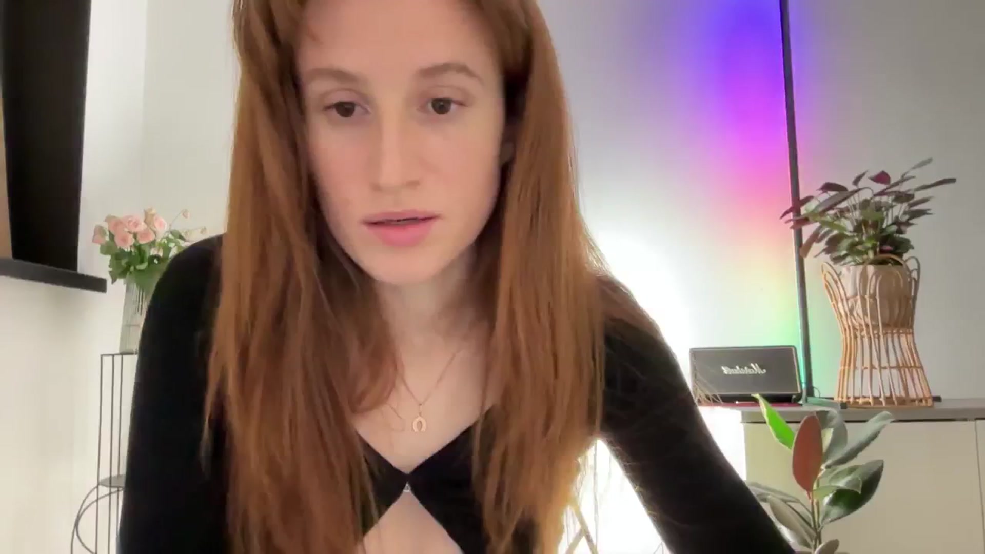 Gallery image thumbnail from LovelyBvnny's myfreecams stream on, 03/06/2024, 20:39 image 12 of 20