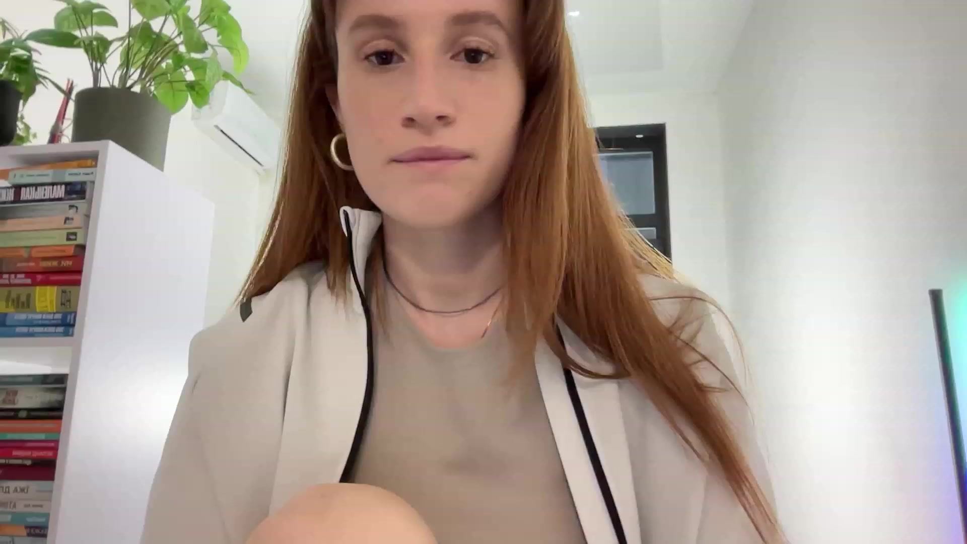 Gallery image thumbnail from LovelyBvnny's myfreecams stream on, 03/07/2024, 17:09 image 1 of 20