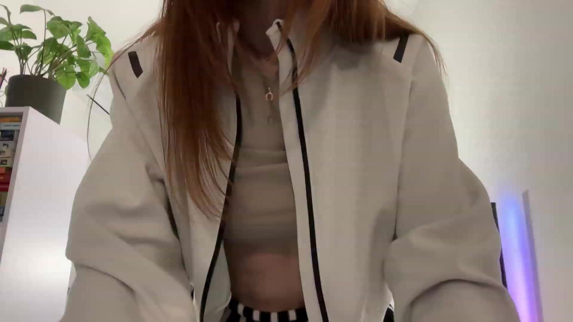 Gallery image thumbnail from LovelyBvnny's myfreecams stream on, 03/07/2024, 18:24 image 2 of 20