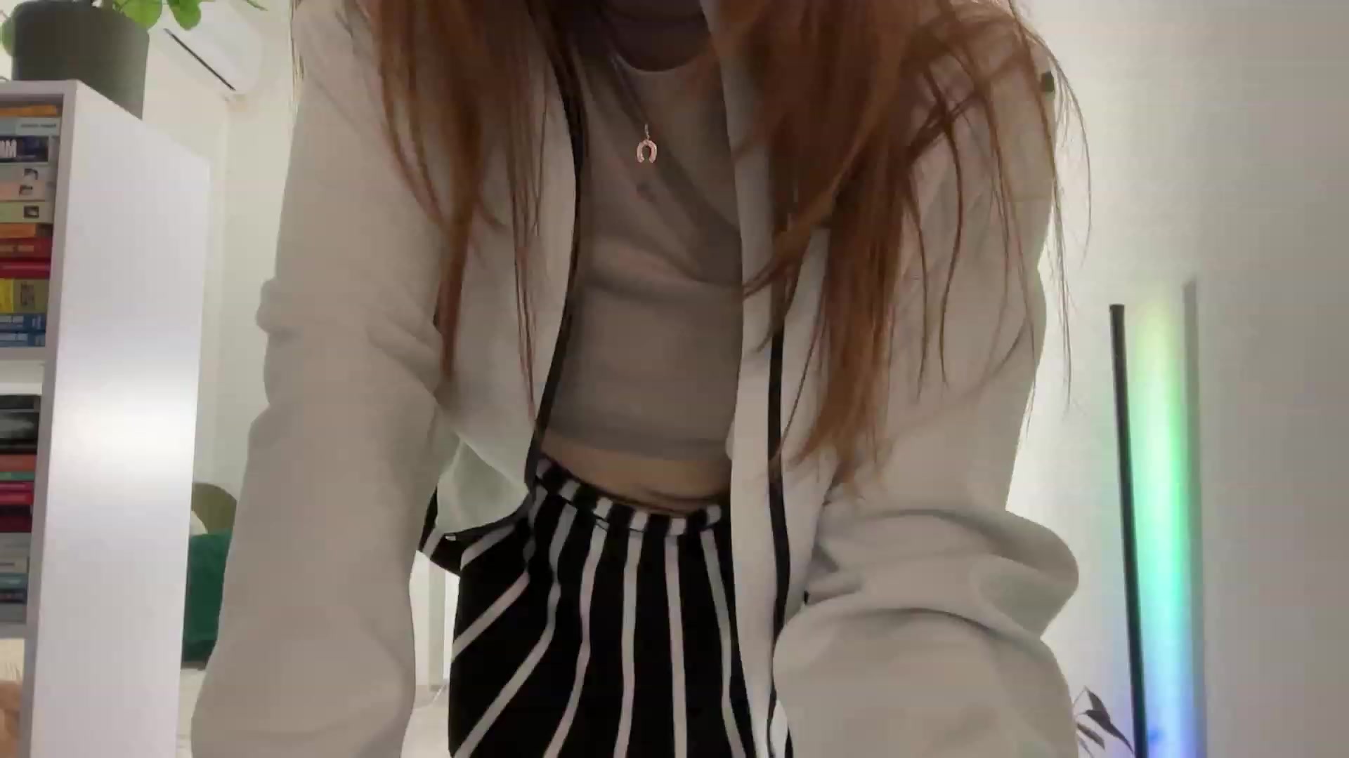Gallery image thumbnail from LovelyBvnny's myfreecams stream on, 03/07/2024, 18:24 image 6 of 20