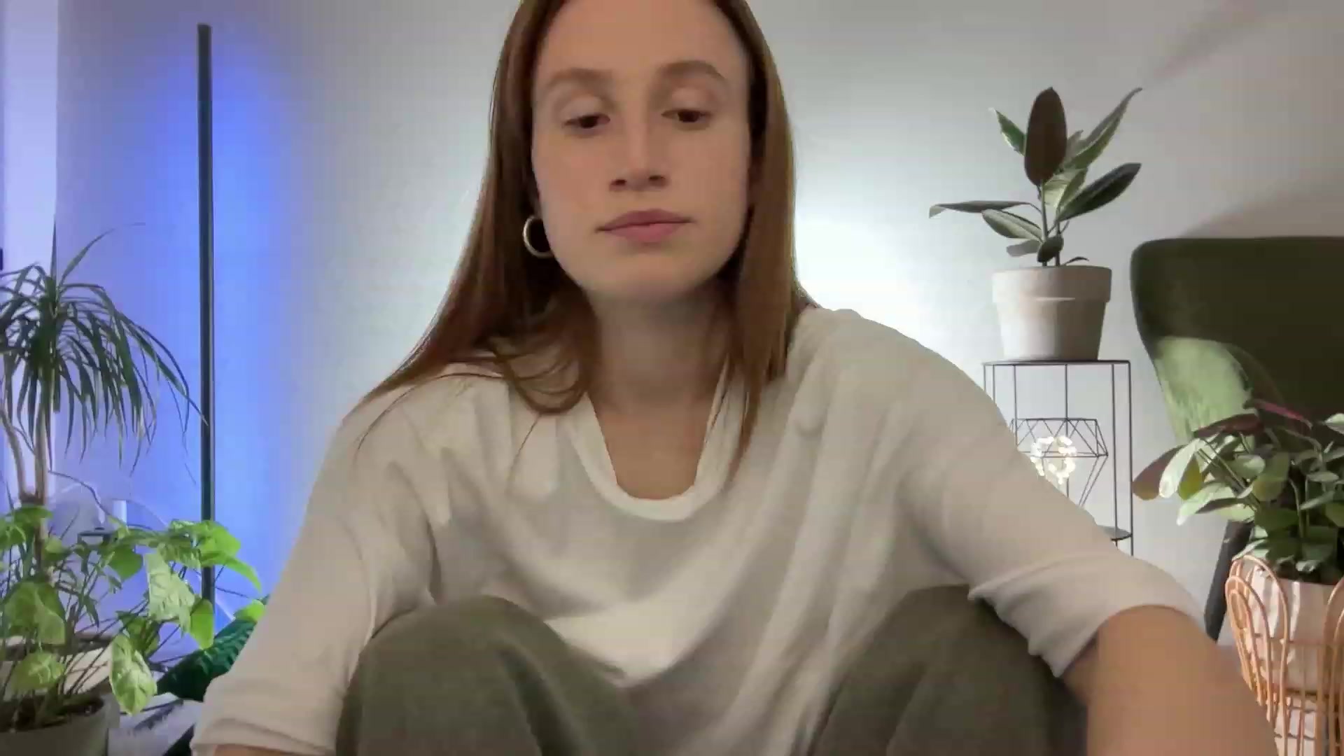 Gallery image thumbnail from LovelyBvnny's myfreecams stream on, 03/15/2024, 18:55 image 18 of 20