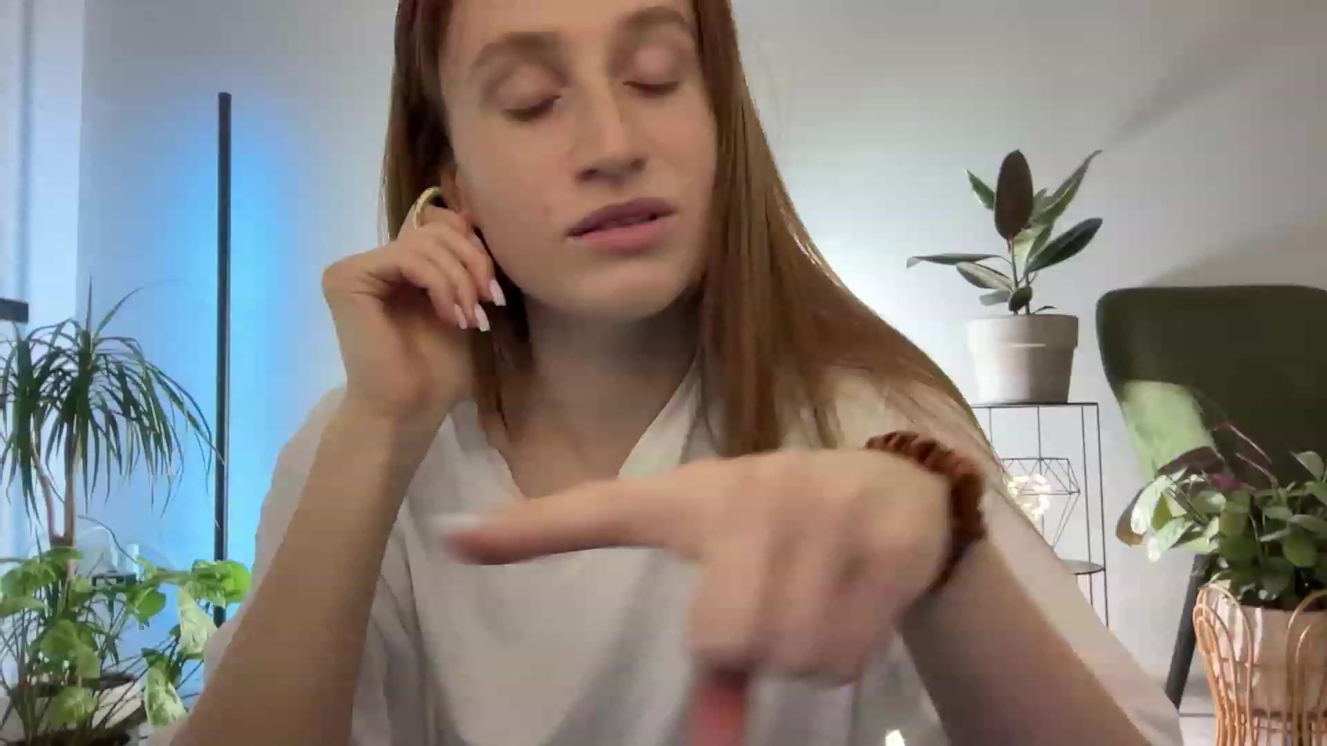 Gallery image thumbnail from LovelyBvnny's myfreecams stream on, 03/15/2024, 18:55 image 5 of 20