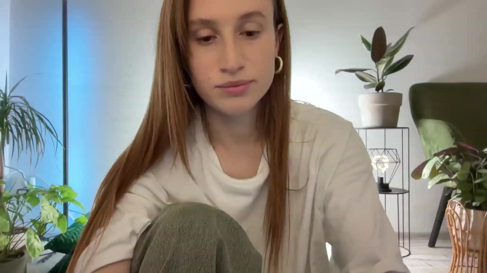 Gallery image thumbnail from LovelyBvnny's myfreecams stream on, 03/15/2024, 18:55 image 17 of 20