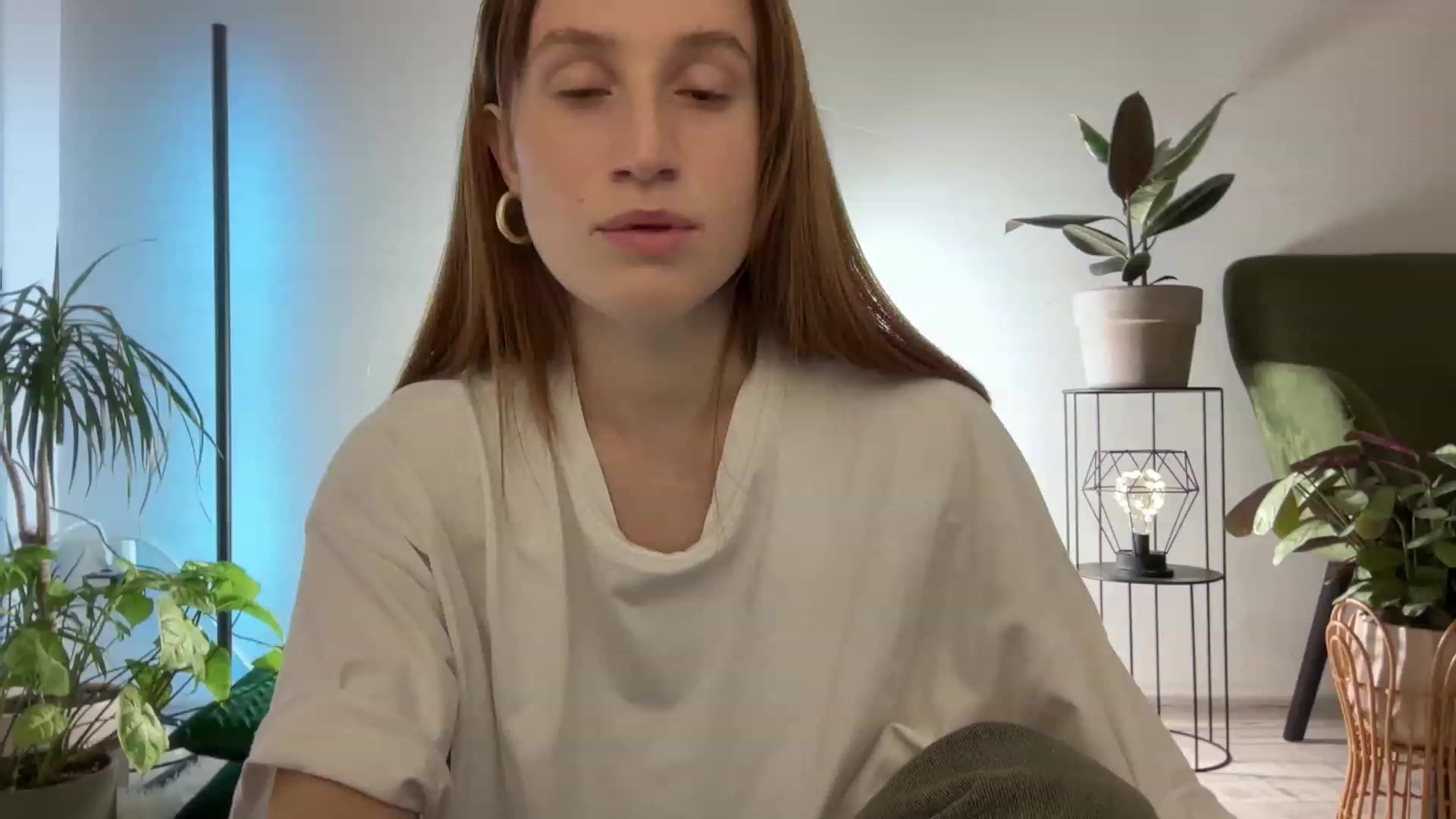 Gallery image thumbnail from LovelyBvnny's myfreecams stream on, 03/15/2024, 18:55 image 19 of 20