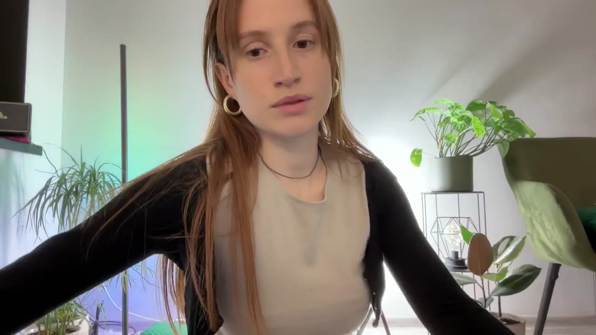 Gallery image thumbnail from LovelyBvnny's myfreecams stream on, 03/17/2024, 20:24 image 2 of 20