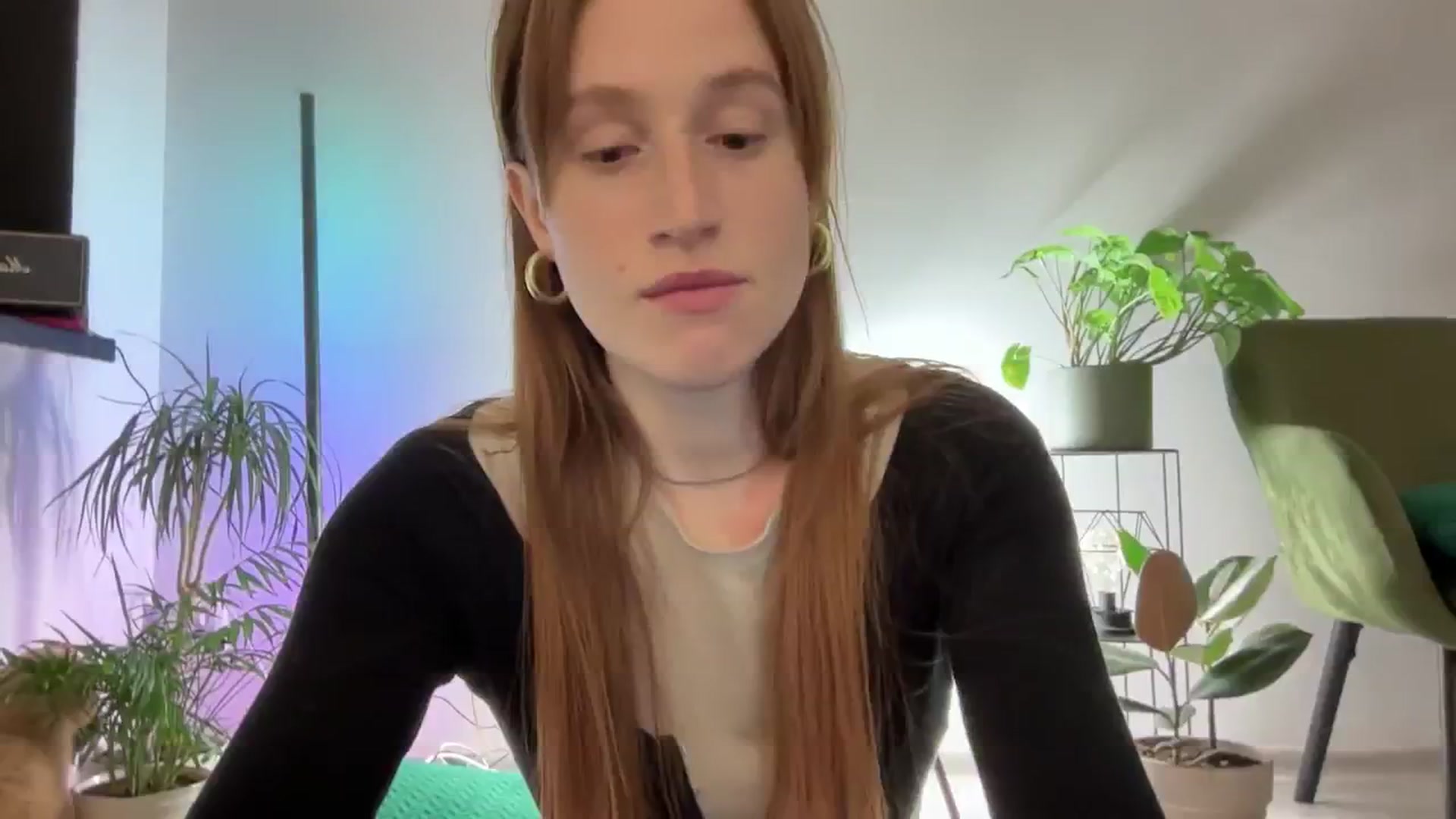 Gallery image thumbnail from LovelyBvnny's myfreecams stream on, 03/17/2024, 20:24 image 17 of 20