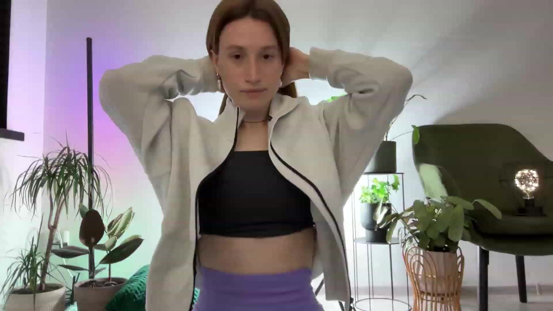 Gallery image thumbnail from LovelyBvnny's myfreecams stream on, 03/19/2024, 17:48 image 20 of 20
