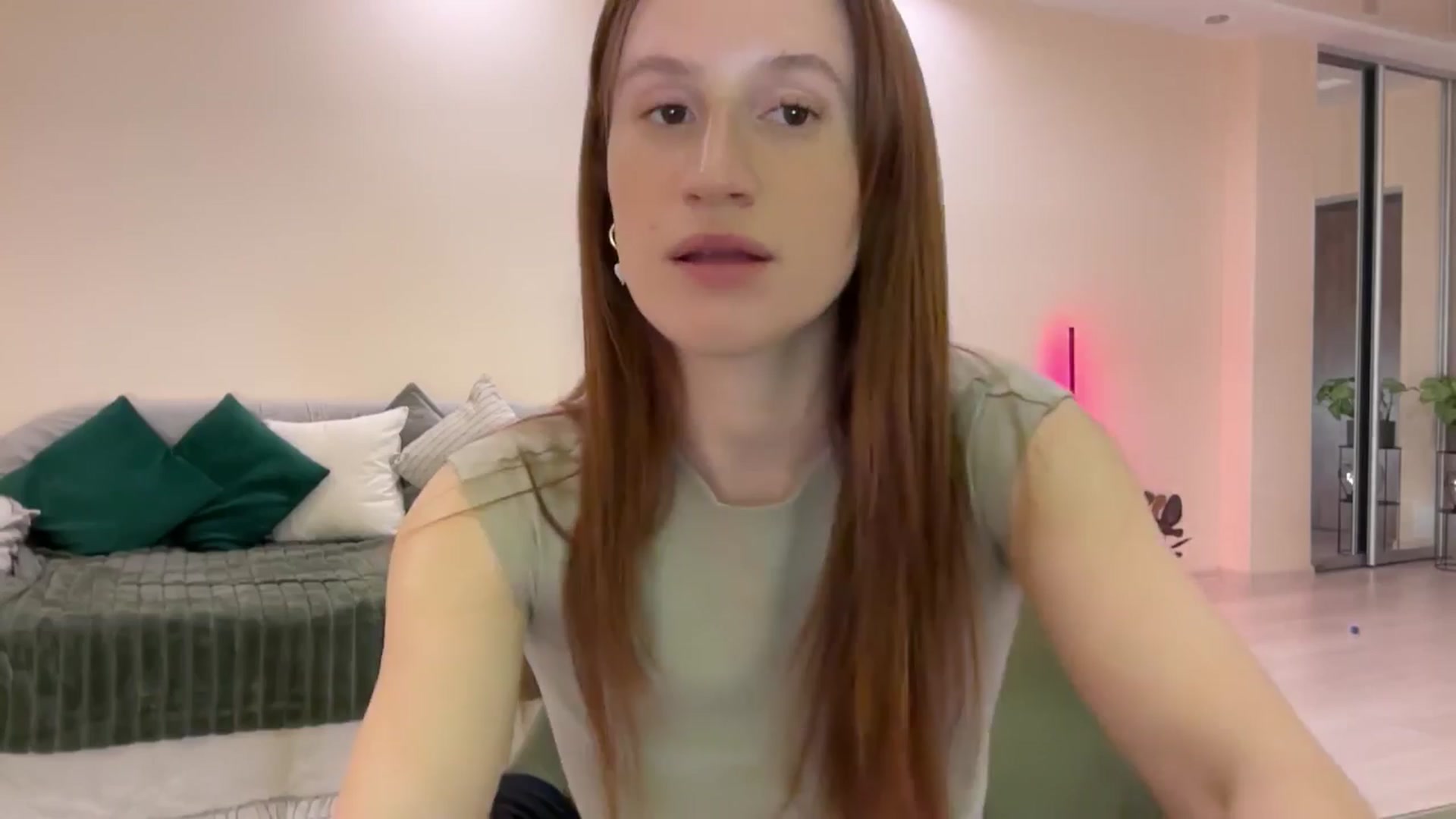 Gallery image thumbnail from LovelyBvnny's myfreecams stream on, 03/29/2024, 20:27 image 1 of 20