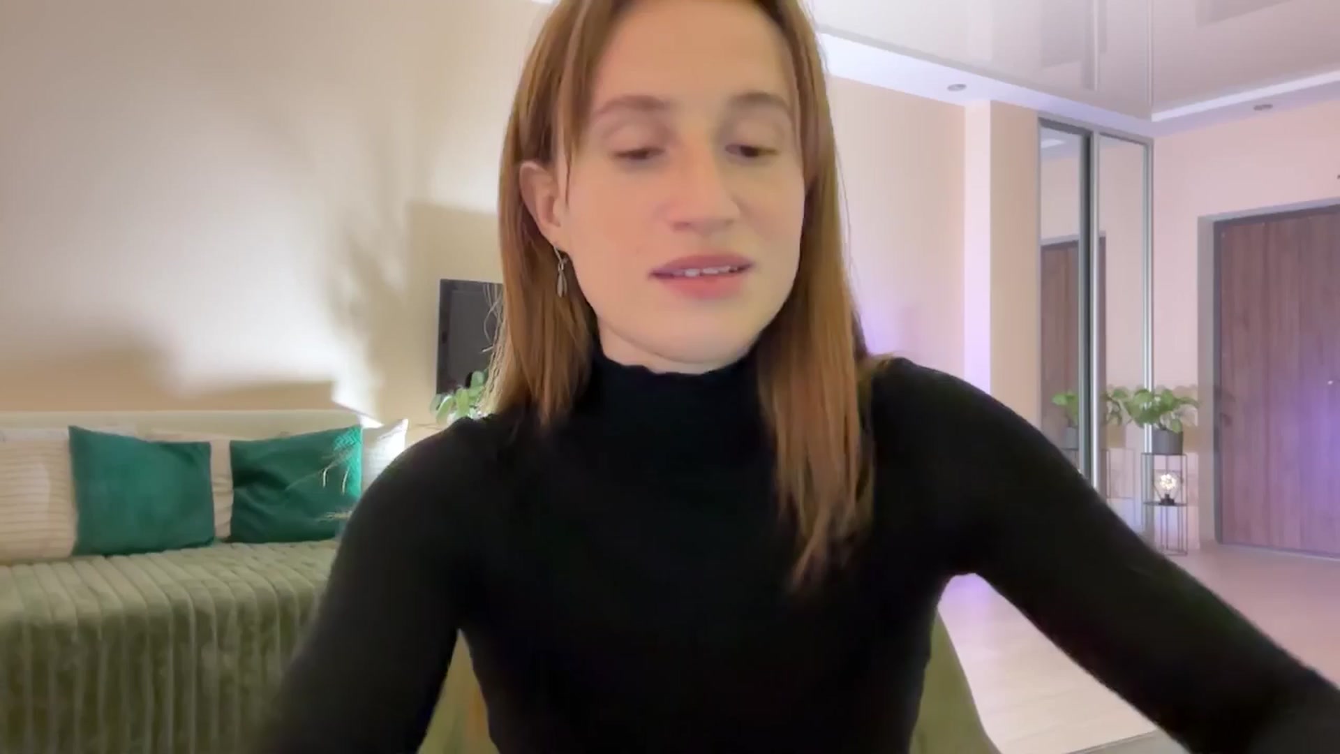Gallery image thumbnail from LovelyBvnny's myfreecams stream on, 04/02/2024, 17:25 image 12 of 20