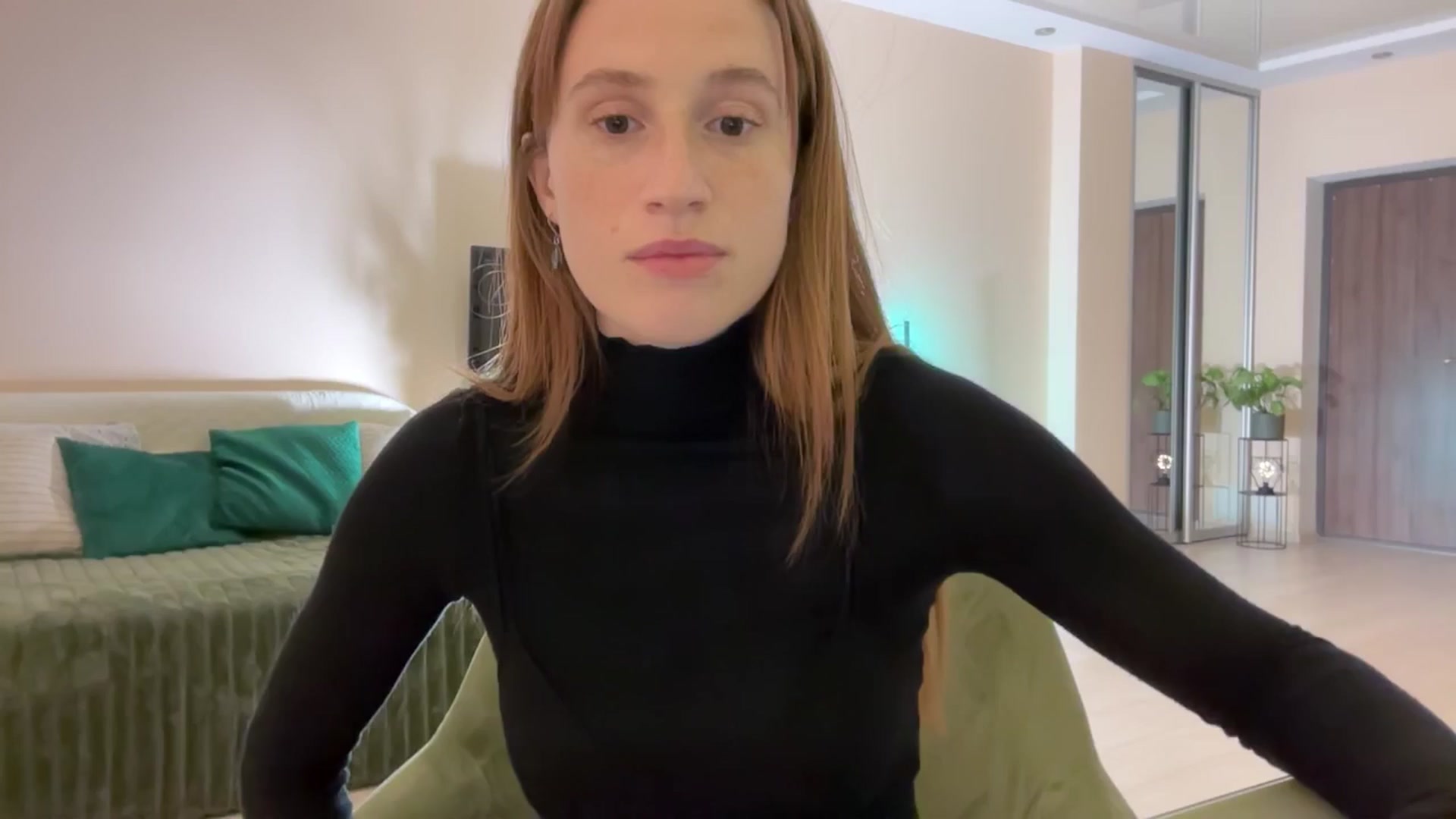 Gallery image thumbnail from LovelyBvnny's myfreecams stream on, 04/02/2024, 19:20 image 12 of 20