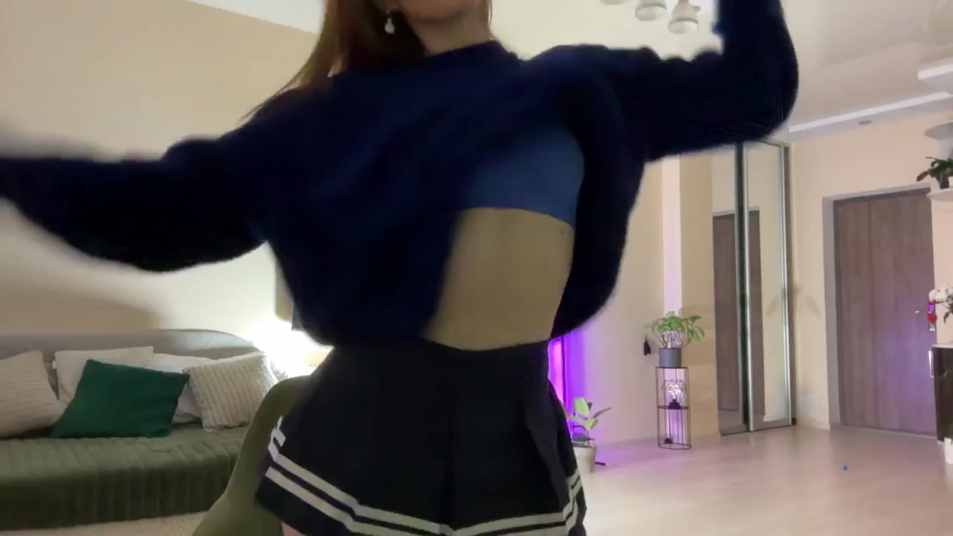 Gallery image thumbnail from LovelyBvnny's myfreecams stream on, 04/14/2024, 16:37 image 15 of 20