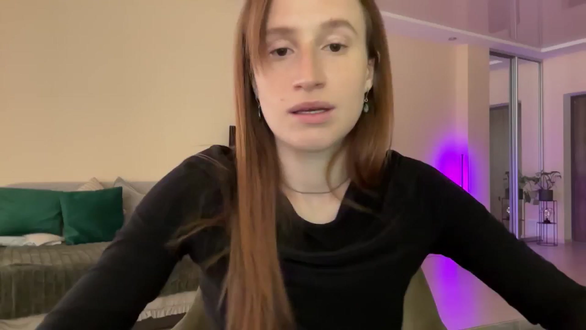Gallery image thumbnail from LovelyBvnny's myfreecams stream on, 04/28/2024, 09:00 image 11 of 20