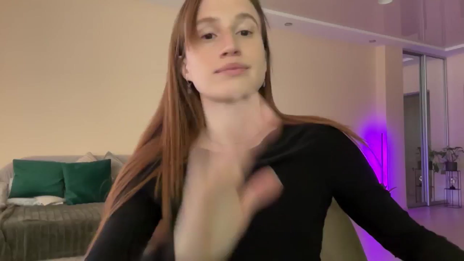 Gallery image thumbnail from LovelyBvnny's myfreecams stream on, 04/28/2024, 09:00 image 3 of 20