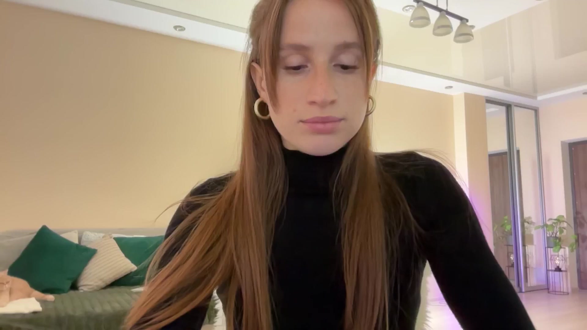 Gallery image thumbnail from LovelyBvnny's myfreecams stream on, 05/02/2024, 16:43 image 12 of 20