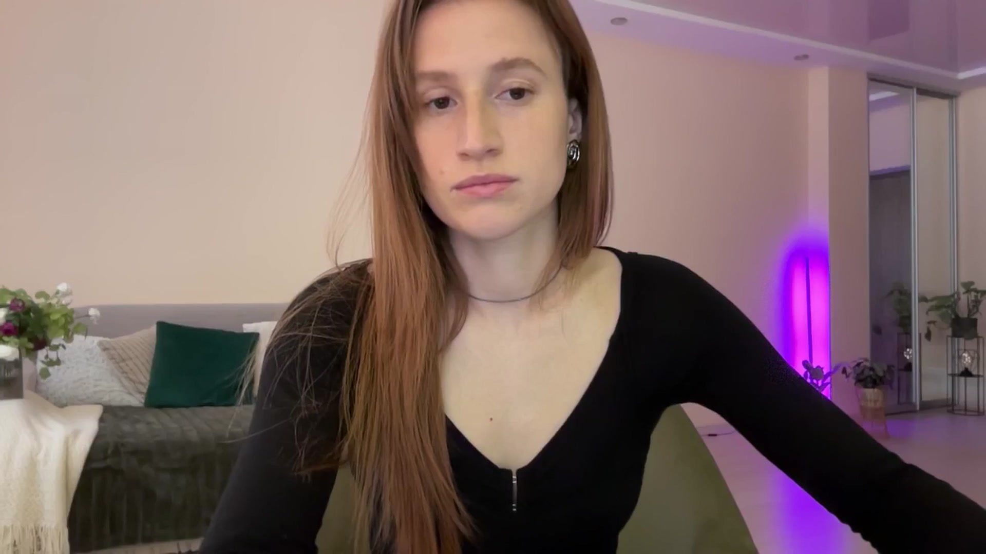 Gallery image thumbnail from LovelyBvnny's myfreecams stream on, 05/12/2024, 17:11 image 5 of 20