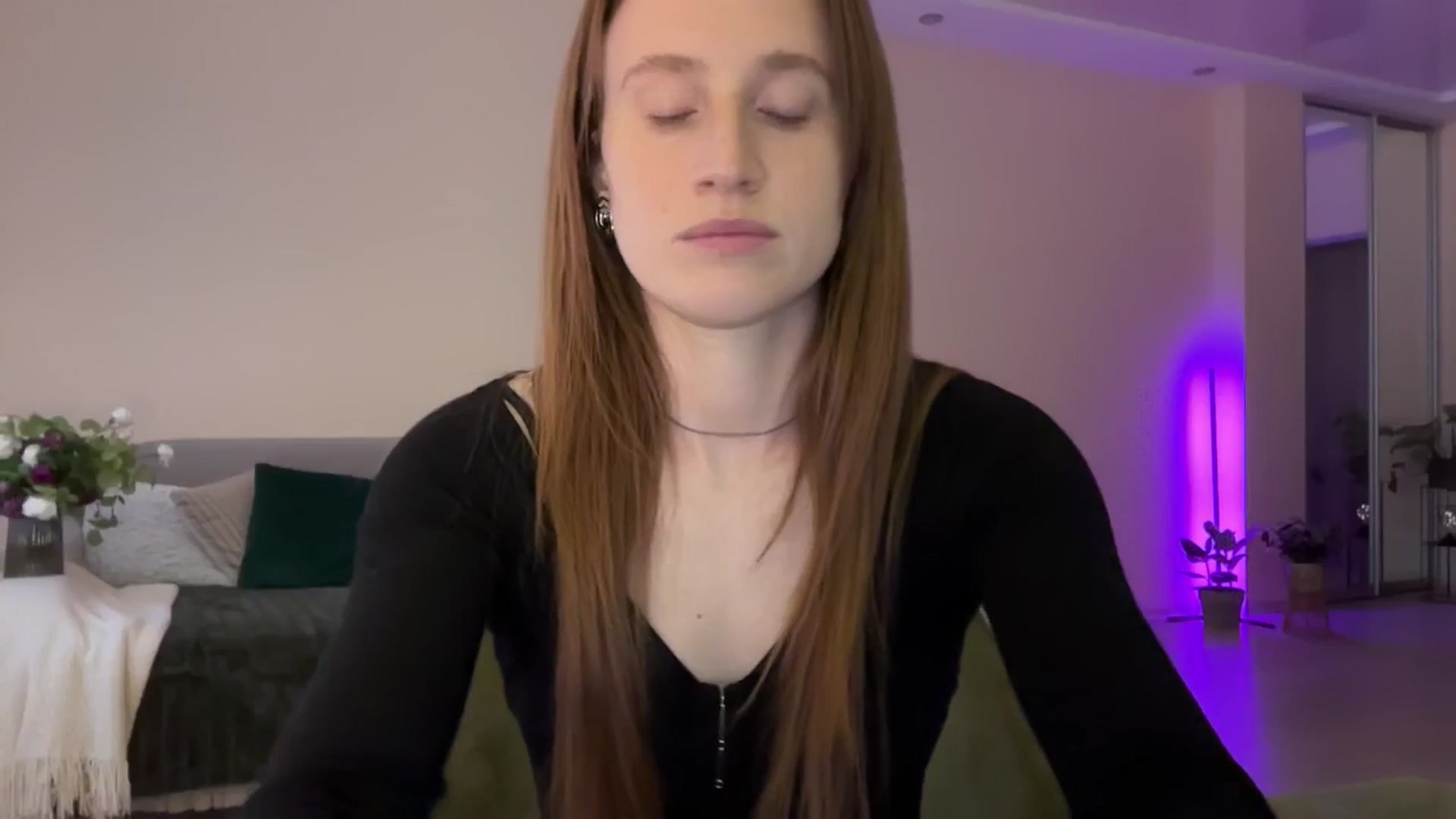 Gallery image thumbnail from LovelyBvnny's myfreecams stream on, 05/12/2024, 17:11 image 19 of 20